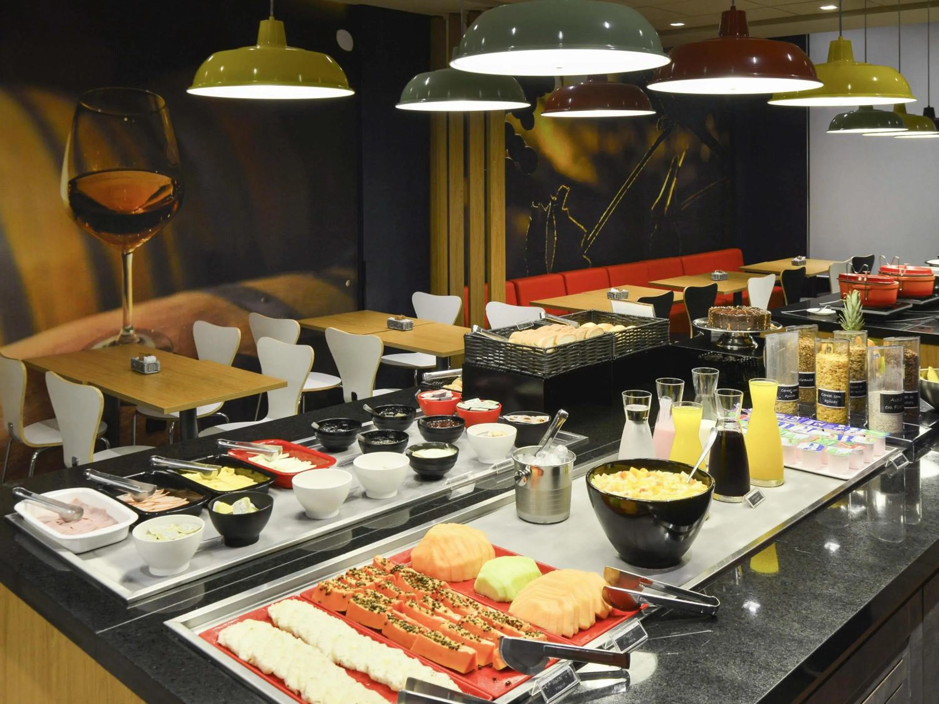 Restaurant/places to eat in ibis Caxias do Sul