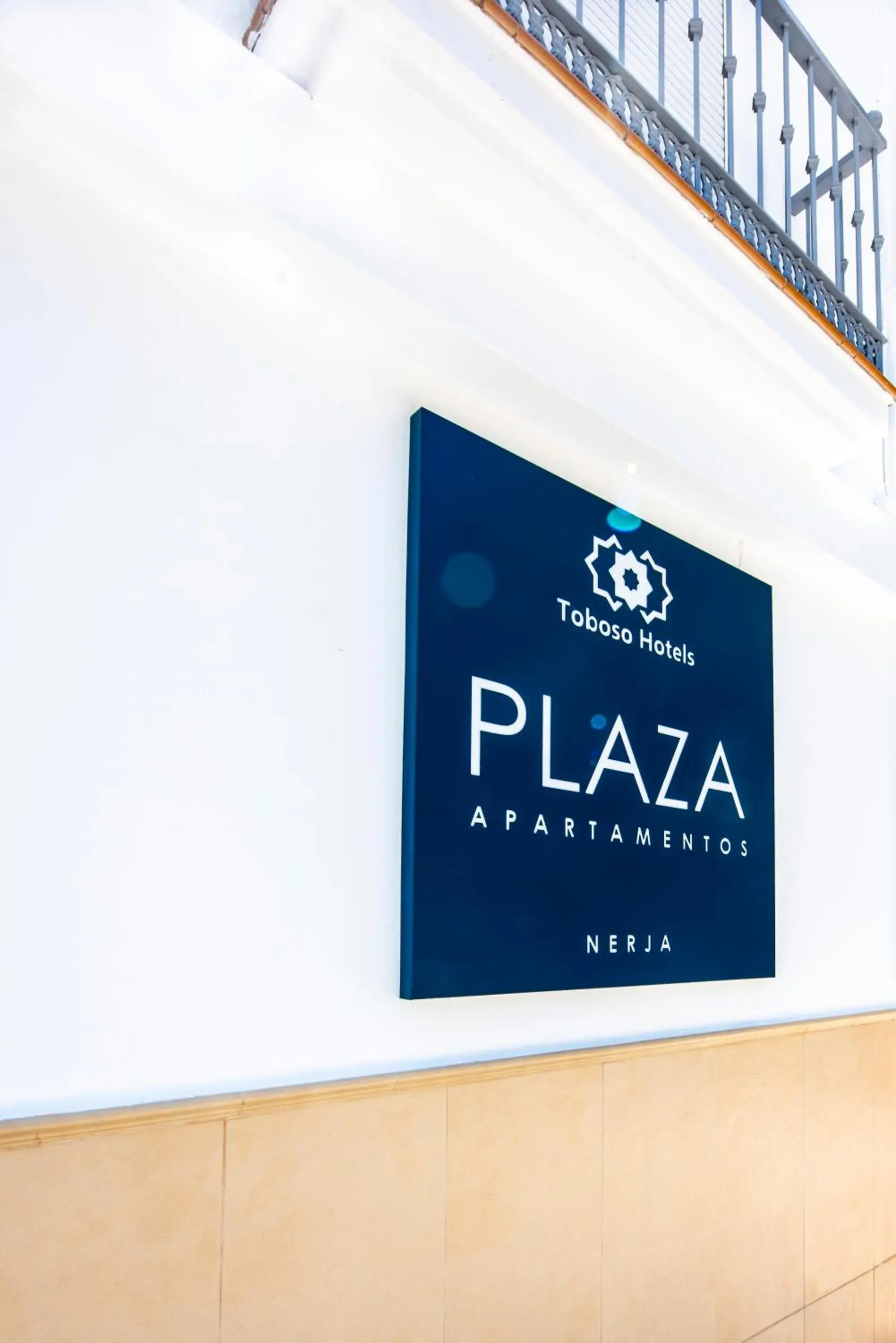 Property building in Apartamentos Toboso Plaza Property building in Apartamentos Toboso Plaza