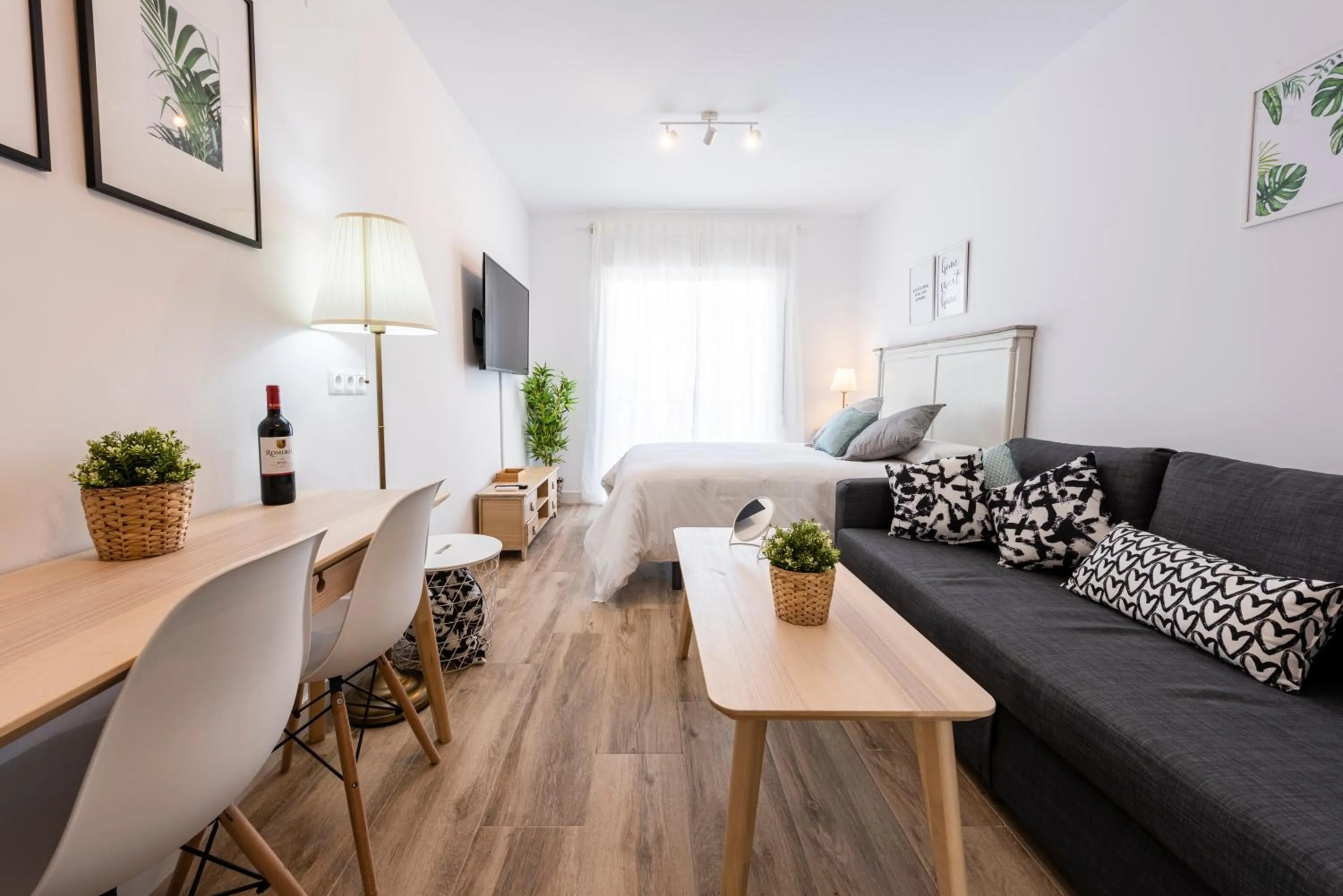 Bed in Apartamentos Toboso Plaza