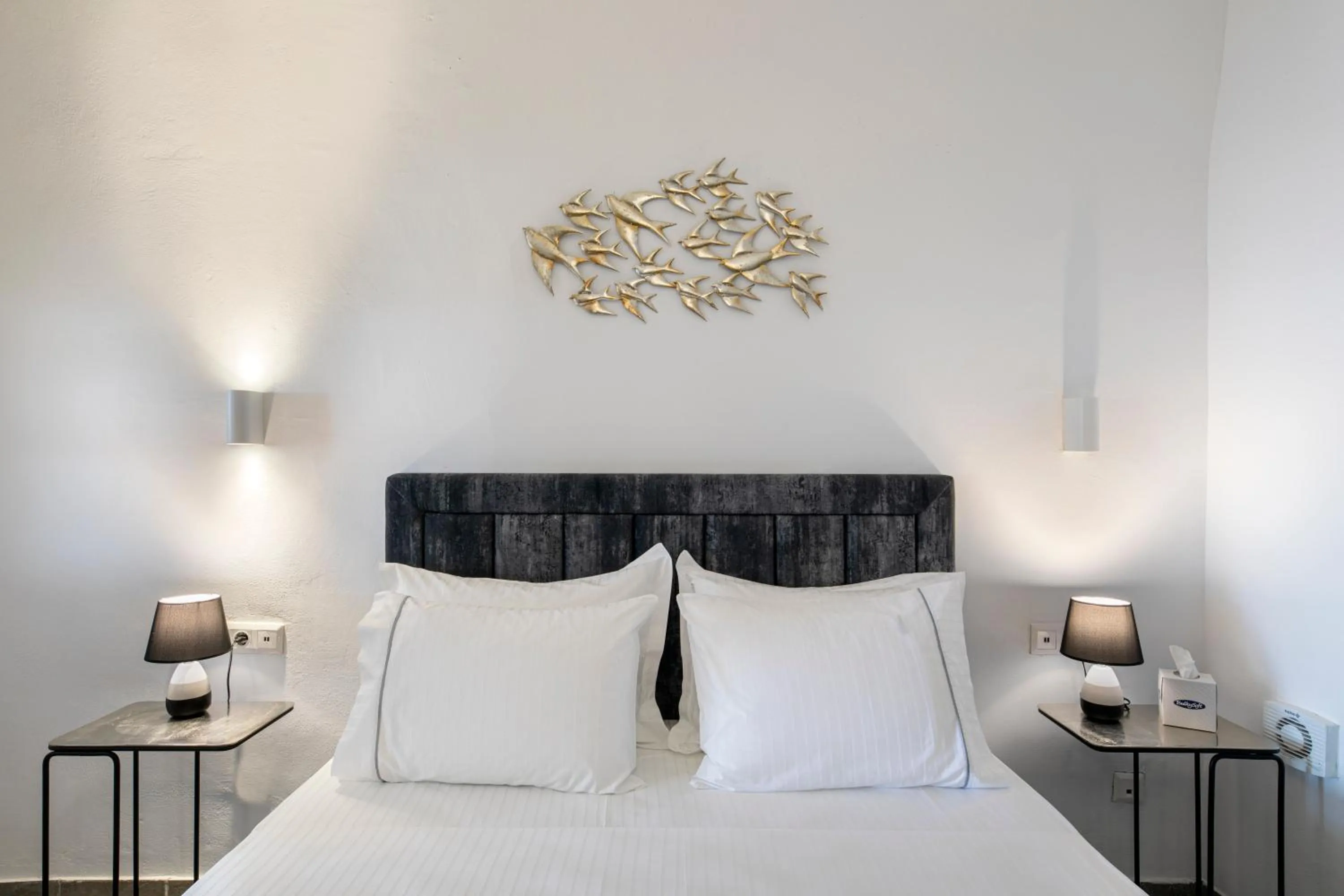 Bed in Caldera Senses