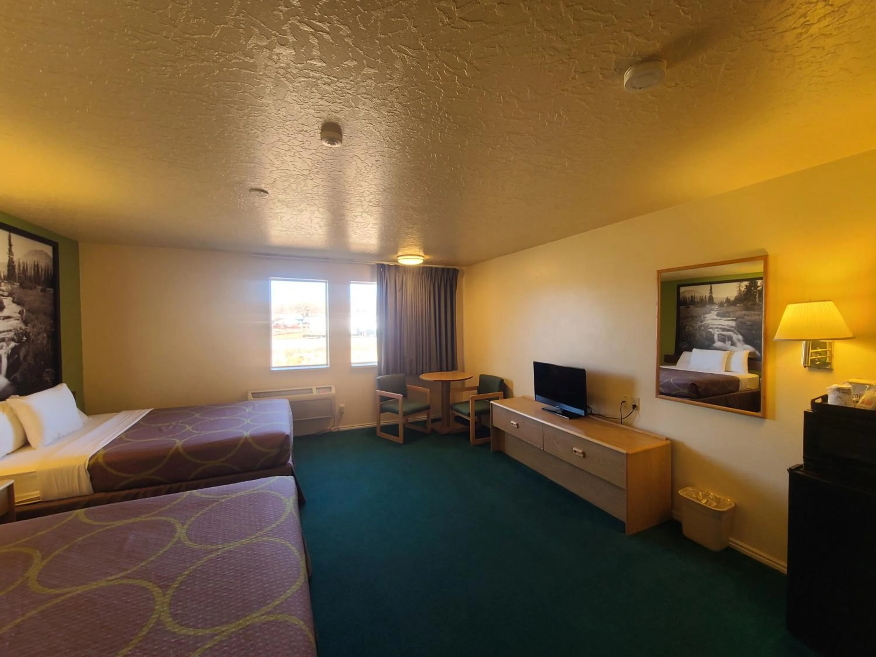 Bed in Horizon Hotel