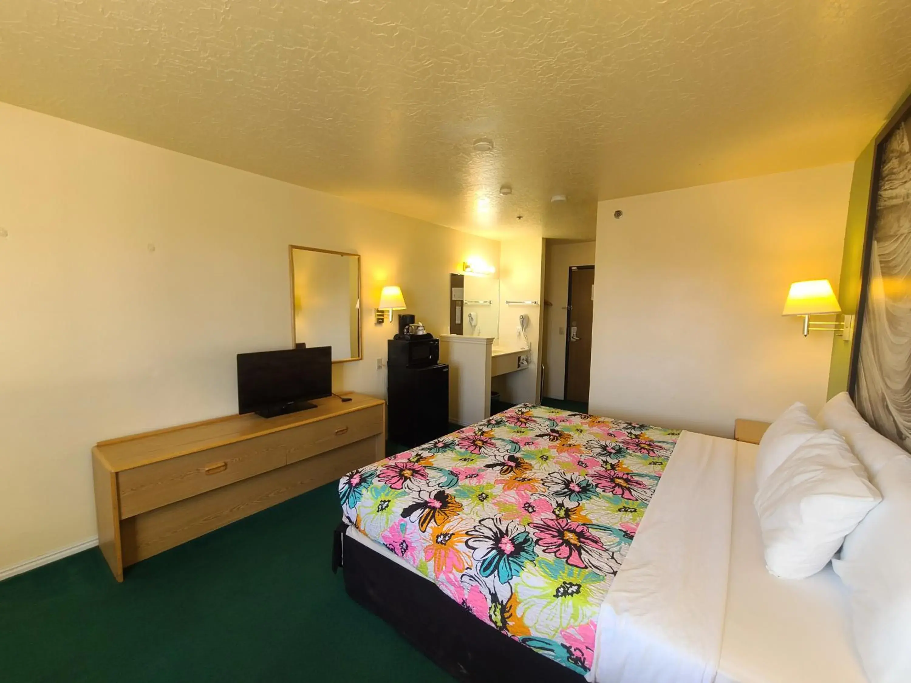 King Room in Horizon Hotel King Room in Horizon Hotel