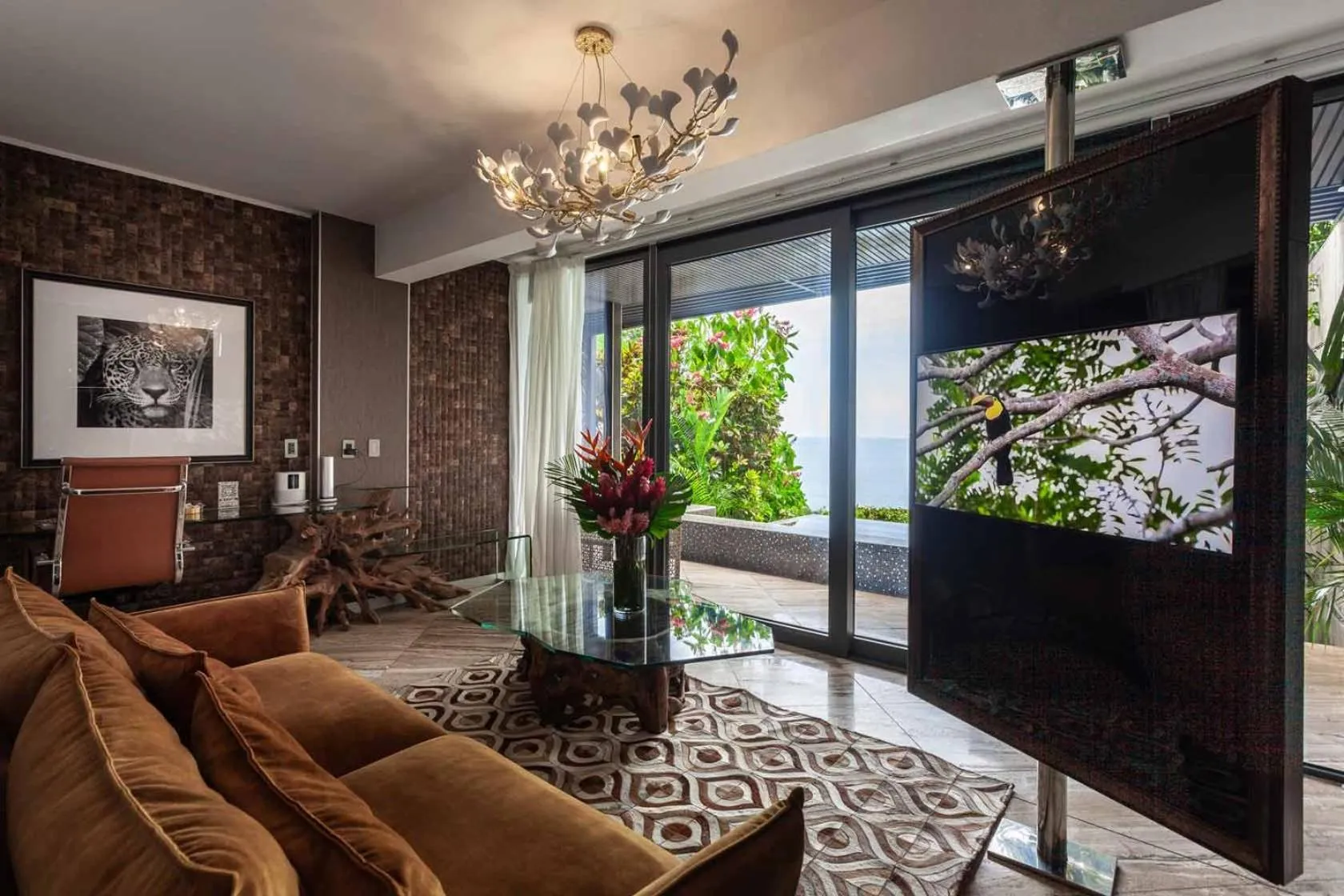 Communal lounge/ TV room in Makanda by The Sea Hotel Adults Only