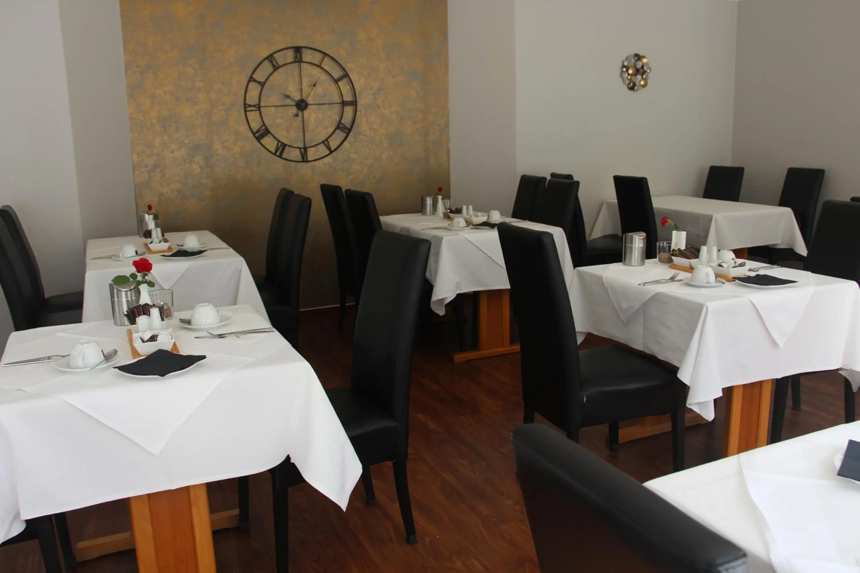 Restaurant/places to eat in REGIOHOTEL Germania Bad Harzburg - #DirektAmKurpark #Wellnessbereich #Frühstücksbuffet #FreeParking Restaurant/places to eat in REGIOHOTEL Germania Bad Harzburg - #DirektAmKurpark #Wellnessbereich #Frühstücksbuffet #FreeParking