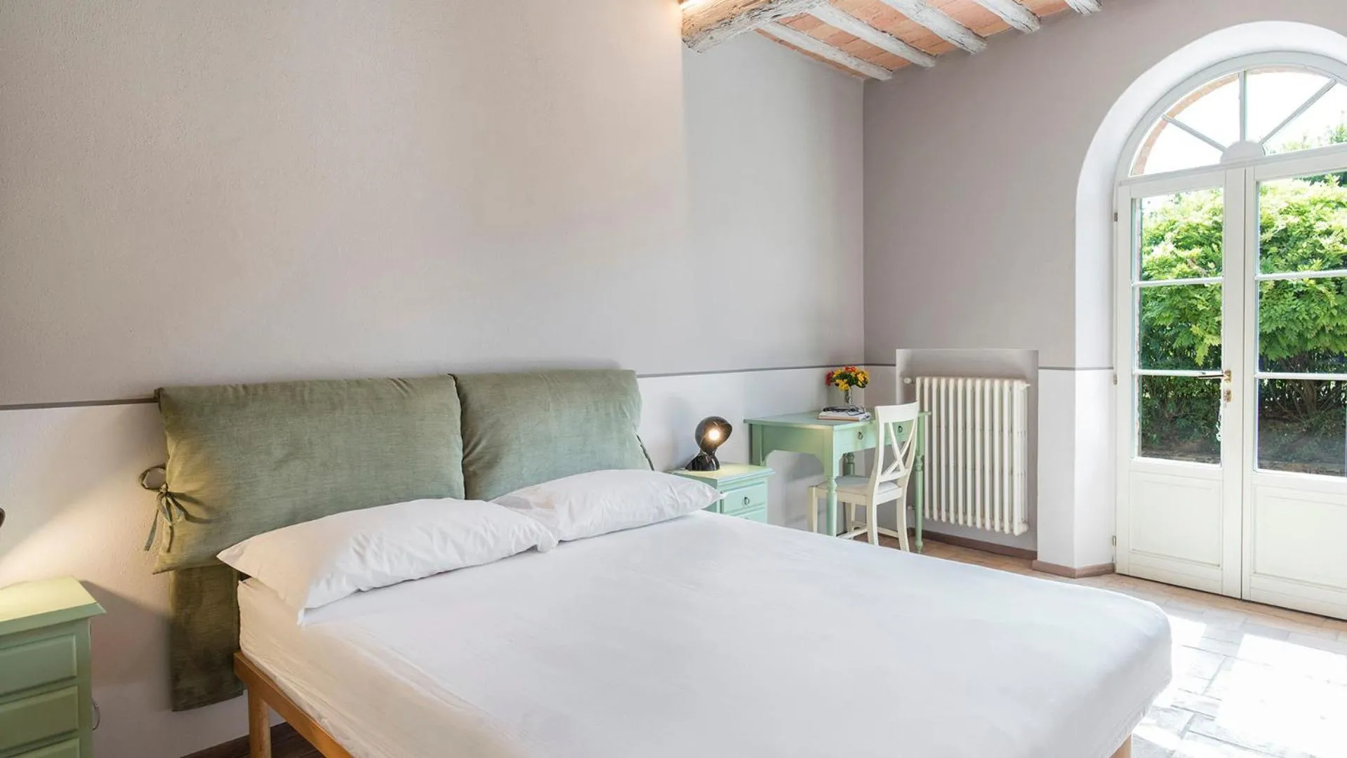 Other, Bed in Finestra Su Siena 16, Emma Villas