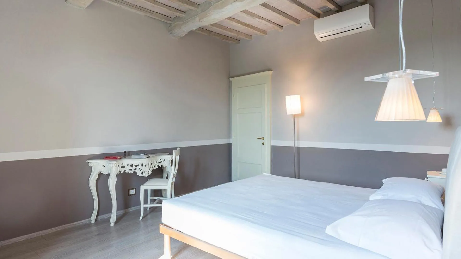 Other, Bed in Finestra Su Siena 16, Emma Villas