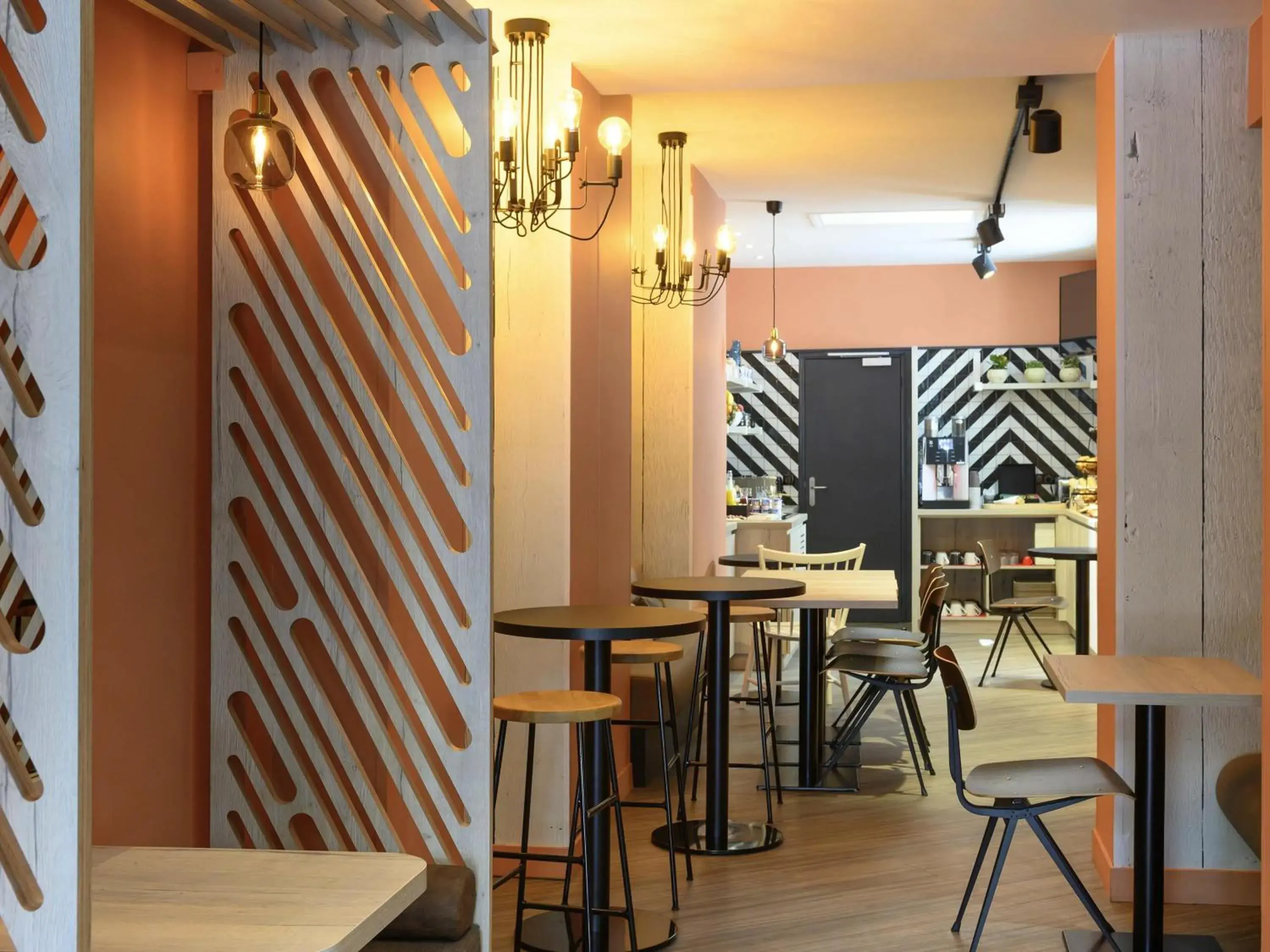 Property building in ibis Paris Tour Montparnasse 15eme Property building in ibis Paris Tour Montparnasse 15eme