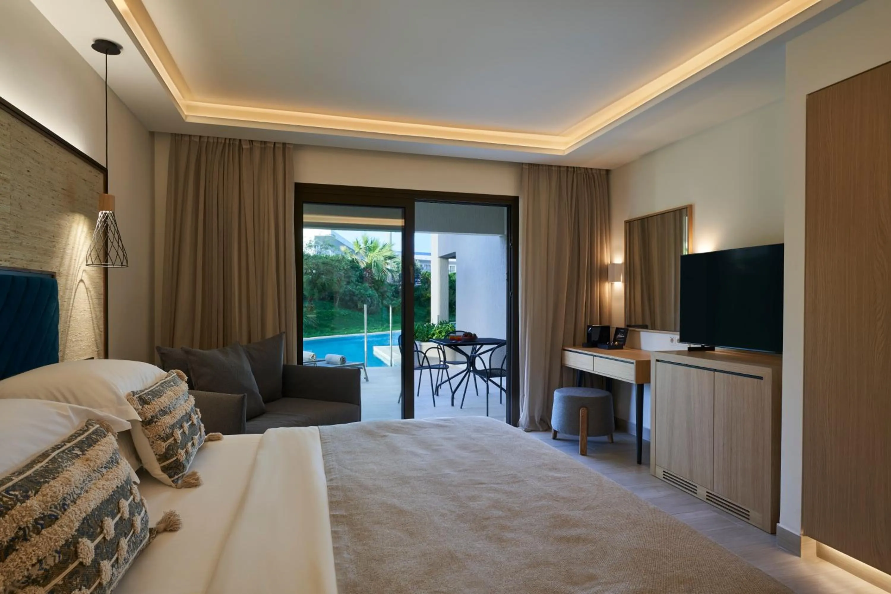 Bedroom, Bed in Atlantica Aegean Blue