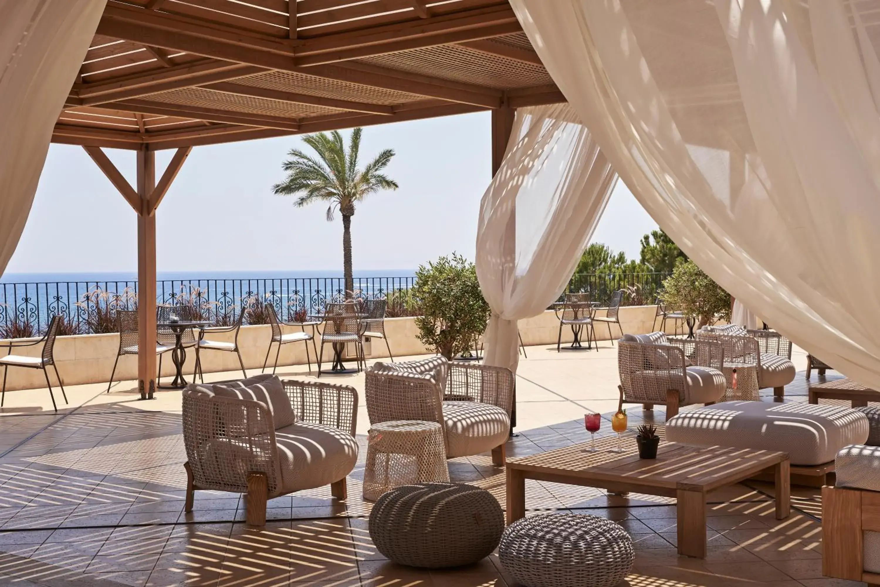 Lounge or bar in Atlantica Imperial Resort - Adults Only Lounge or bar in Atlantica Imperial Resort - Adults Only