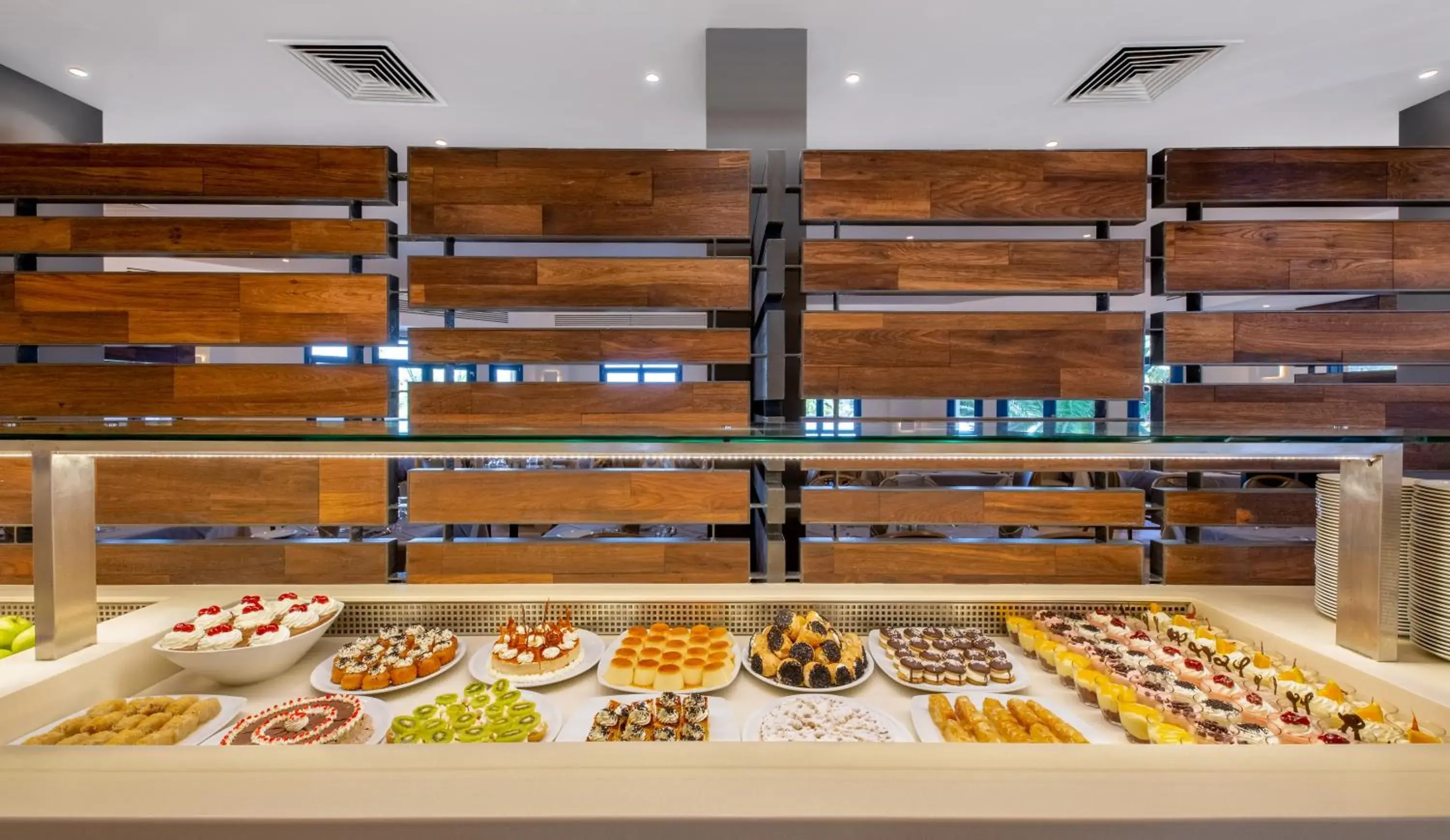 Restaurant/places to eat in Lagas Aegean Village Restaurant/places to eat in Lagas Aegean Village