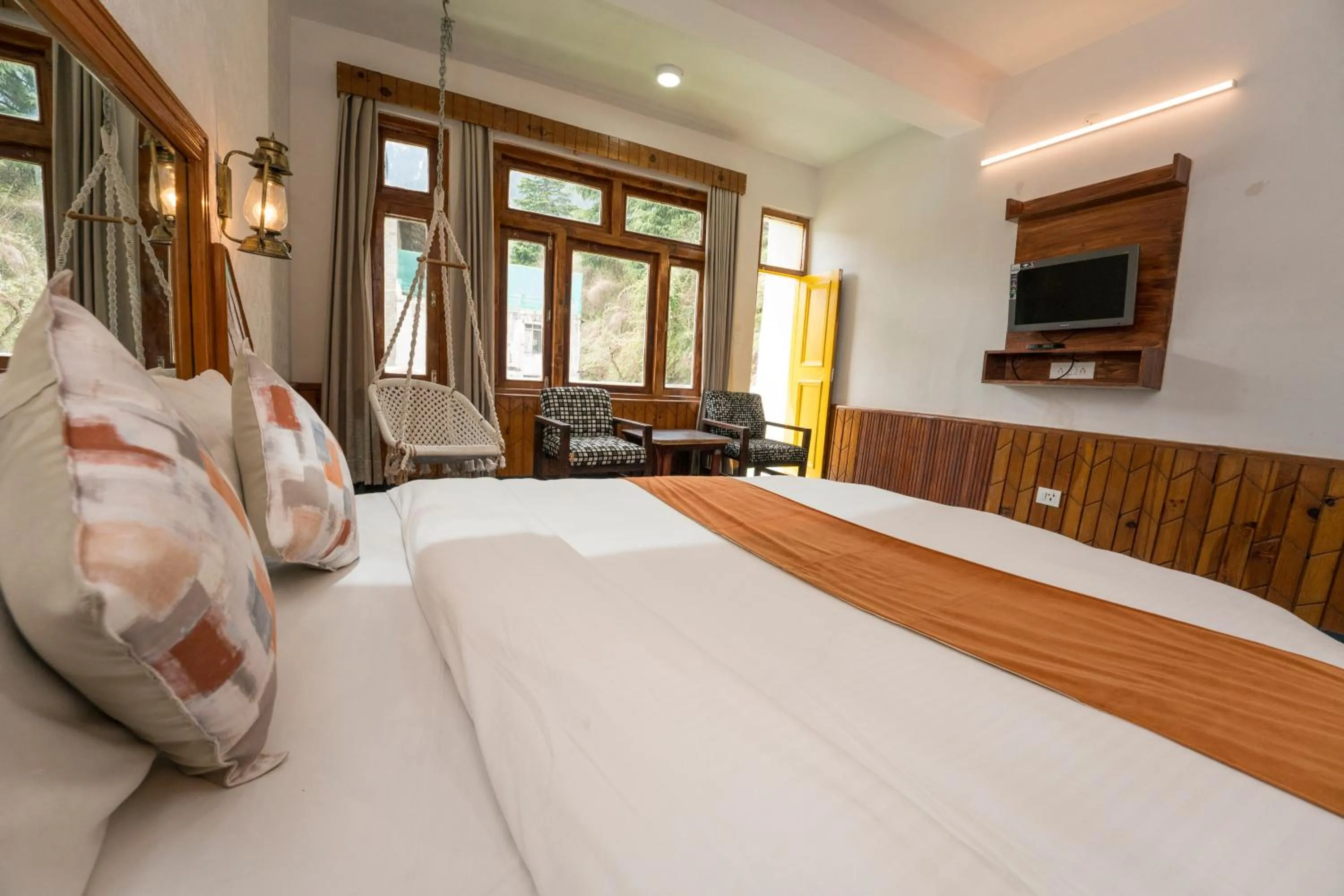 Bed in The Village Manali- Café, Bar & Bistro