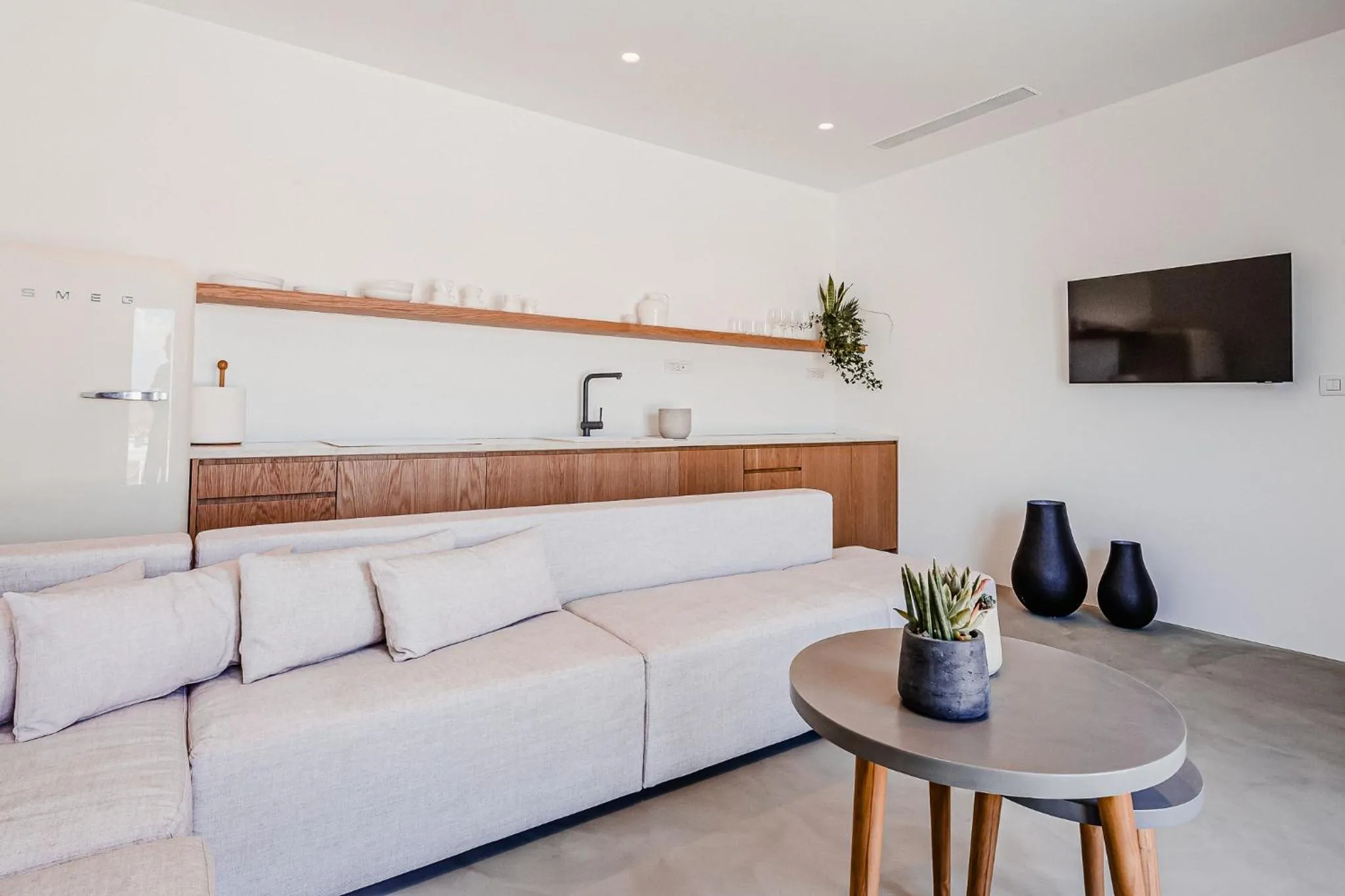 Kitchen or kitchenette in Amarelo Suites