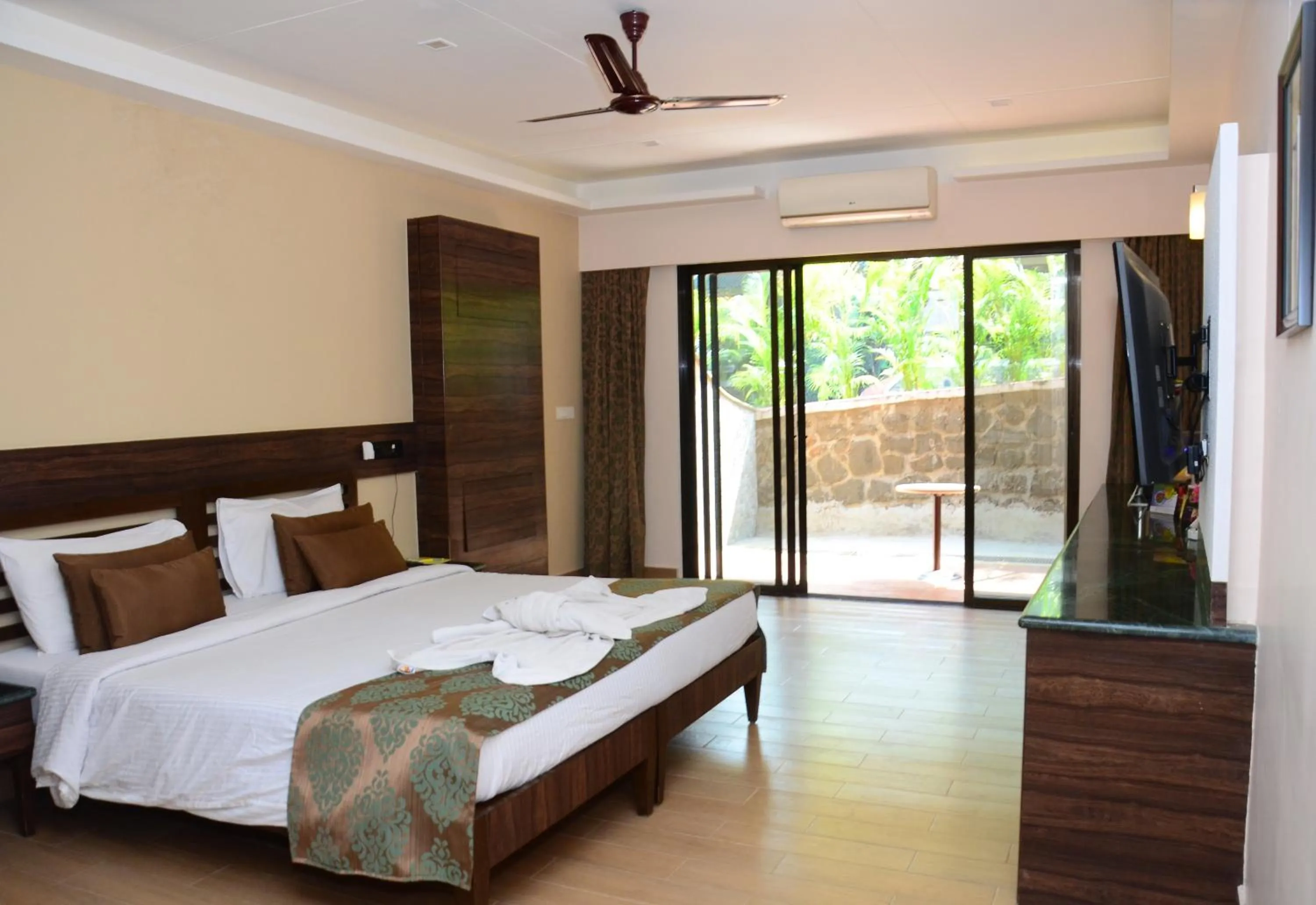 Bedroom, Bed in Upper Deck Resort - Stay and Relax at the Highest Peak Lonavala