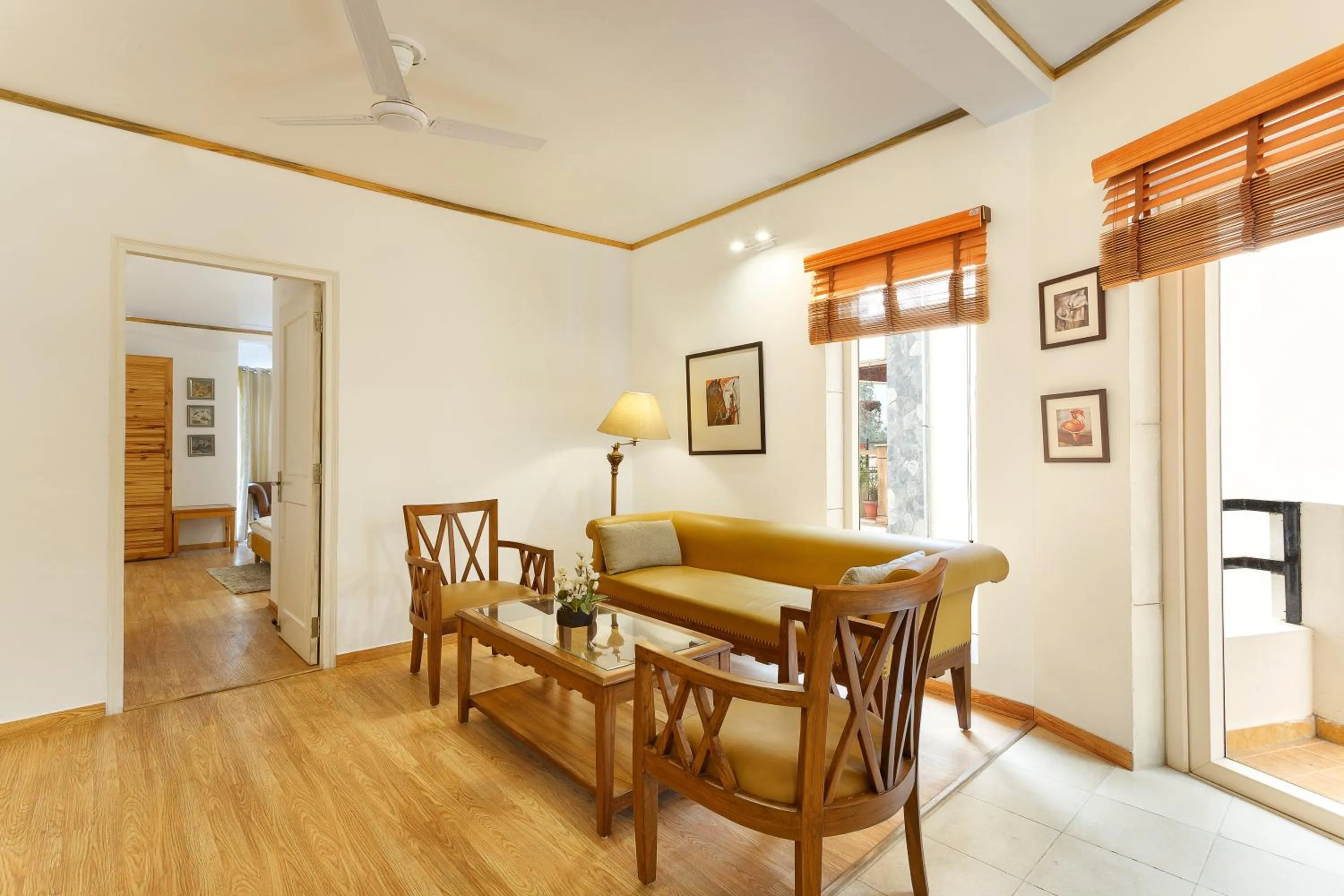 Living room in The Pinewood, Nainital by Leisure Hotels