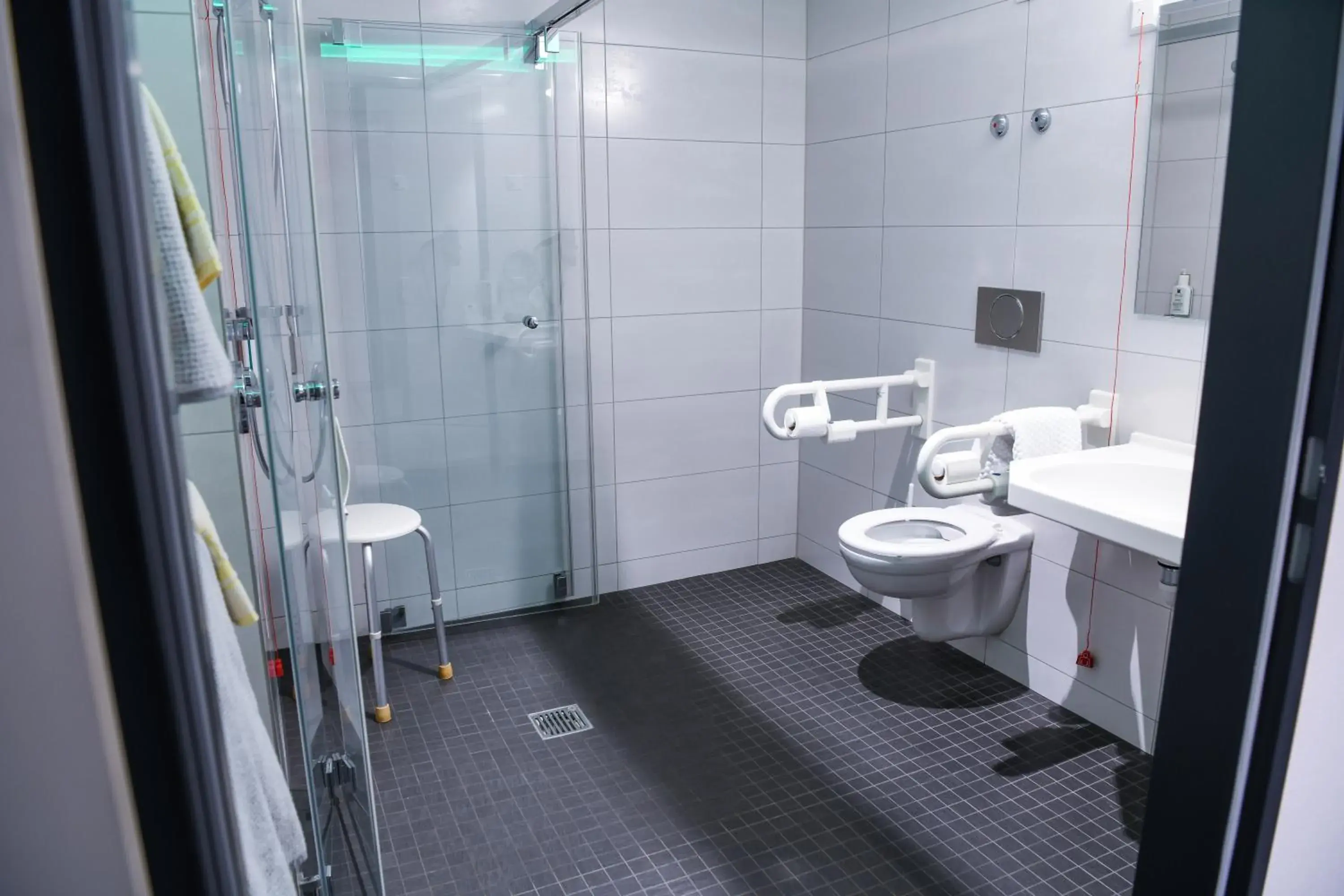 Quadruple Room barrier-free accessible - single occupancy in Fischer's Hotel Brauhaus 24h Self Check In Quadruple Room barrier-free accessible - single occupancy in Fischer's Hotel Brauhaus 24h Self Check In