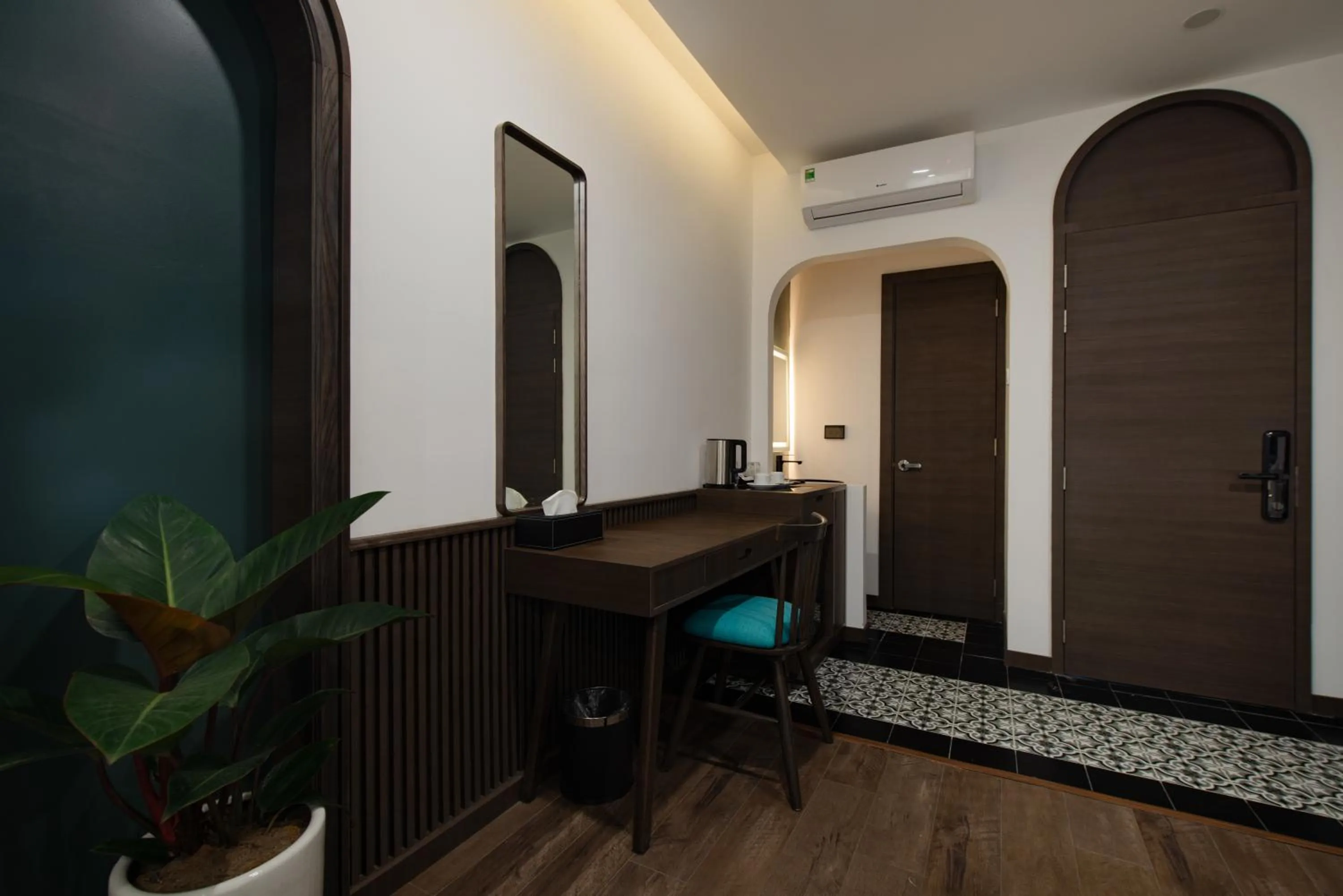 Photo of the whole room in Khách sạn gần biển Miami Tuy Hoà Phú Yên