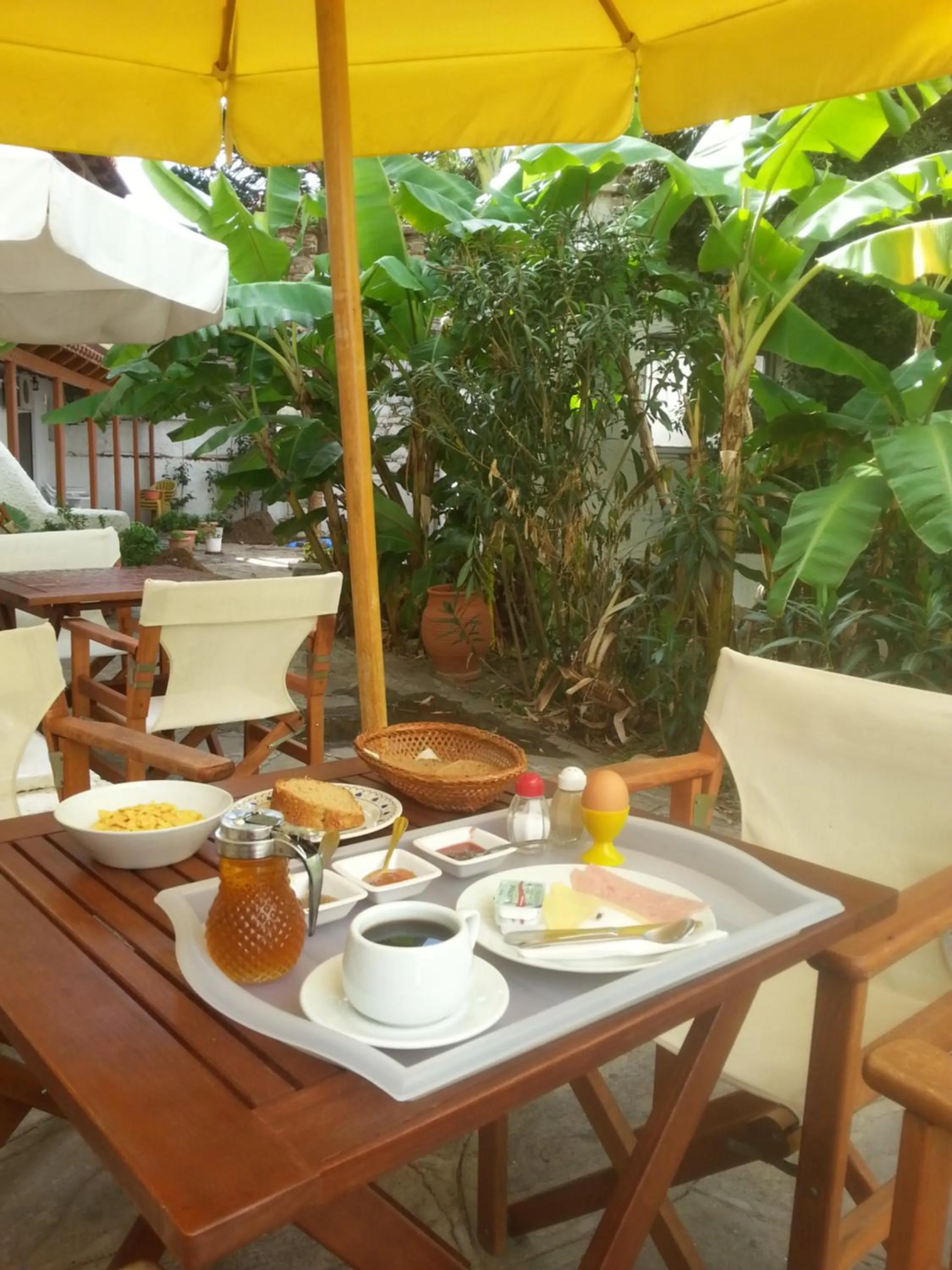 Buffet breakfast in Oinoi Hotel