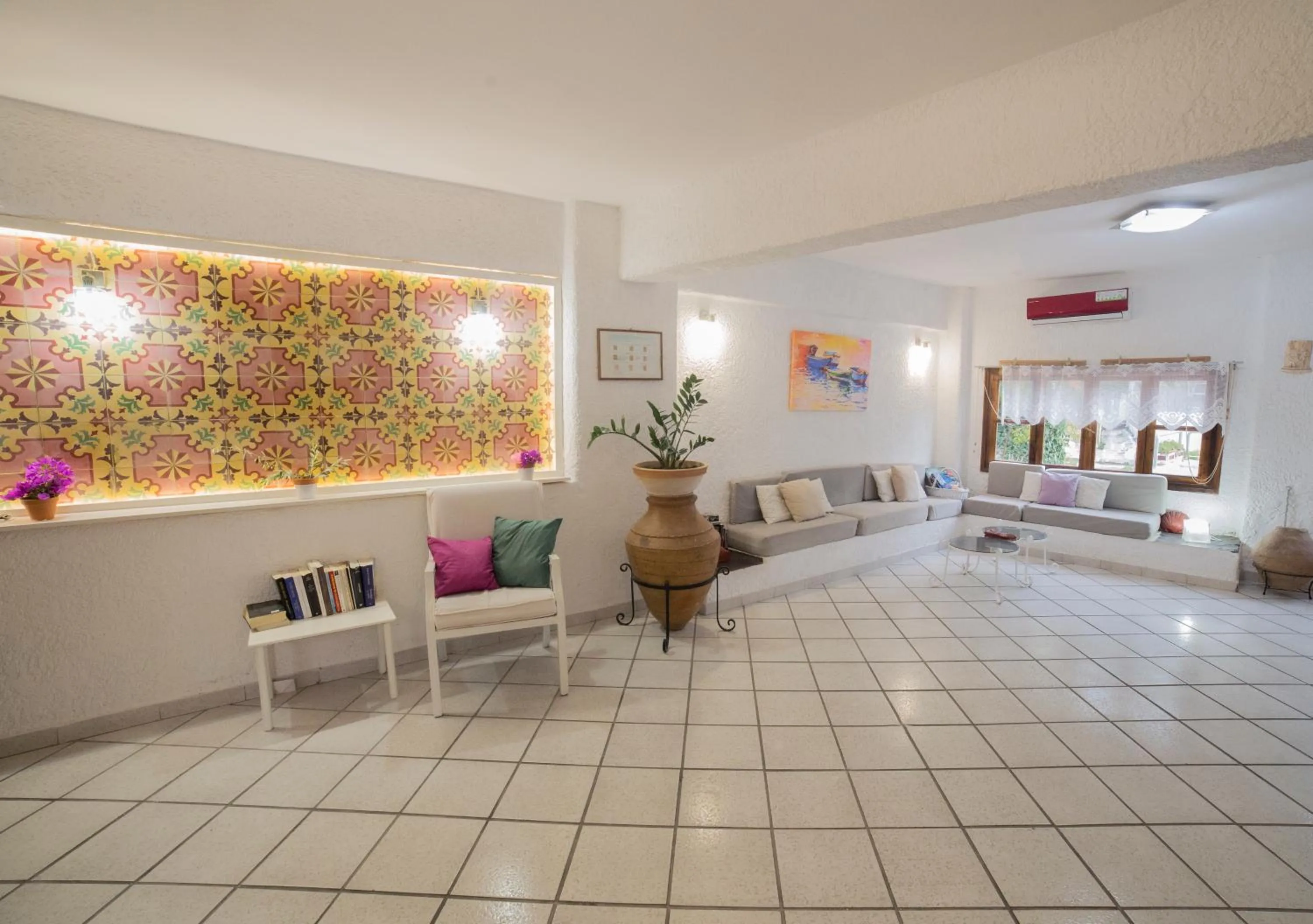 Living room in Oinoi Hotel