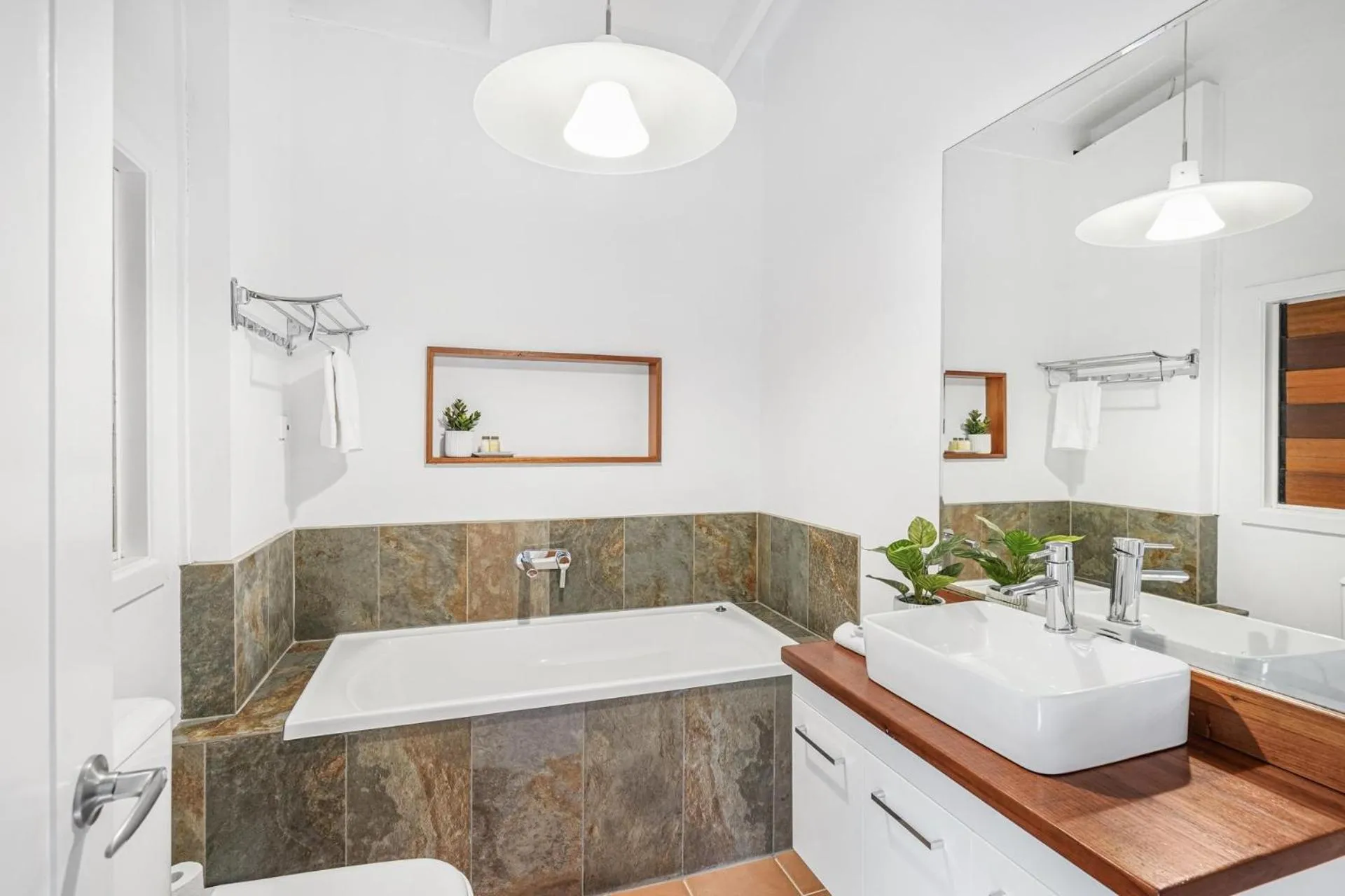 Belle Escapes Tropical Haven Holiday Home Palm Cove