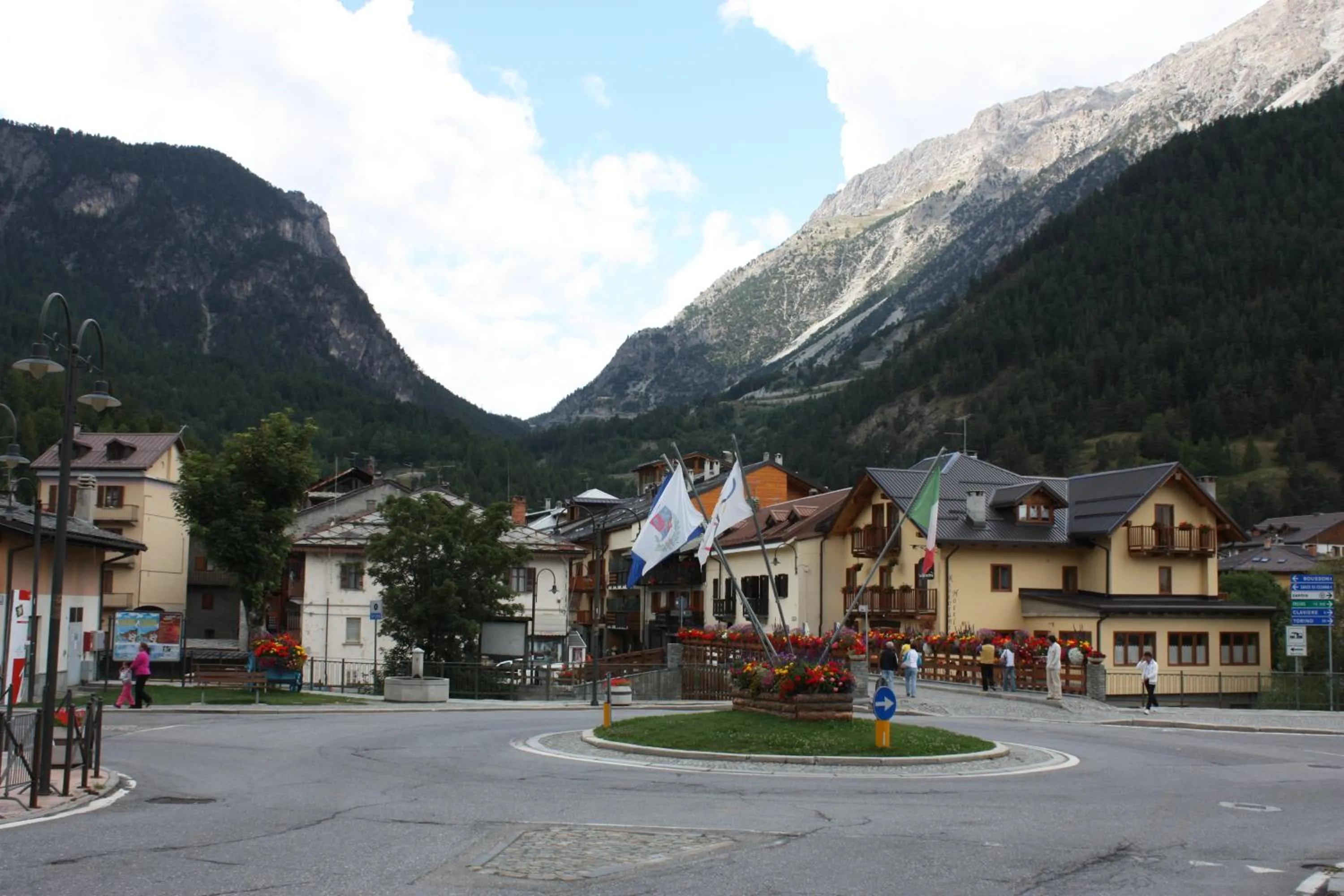 Nearby landmark in Olympic Mountains