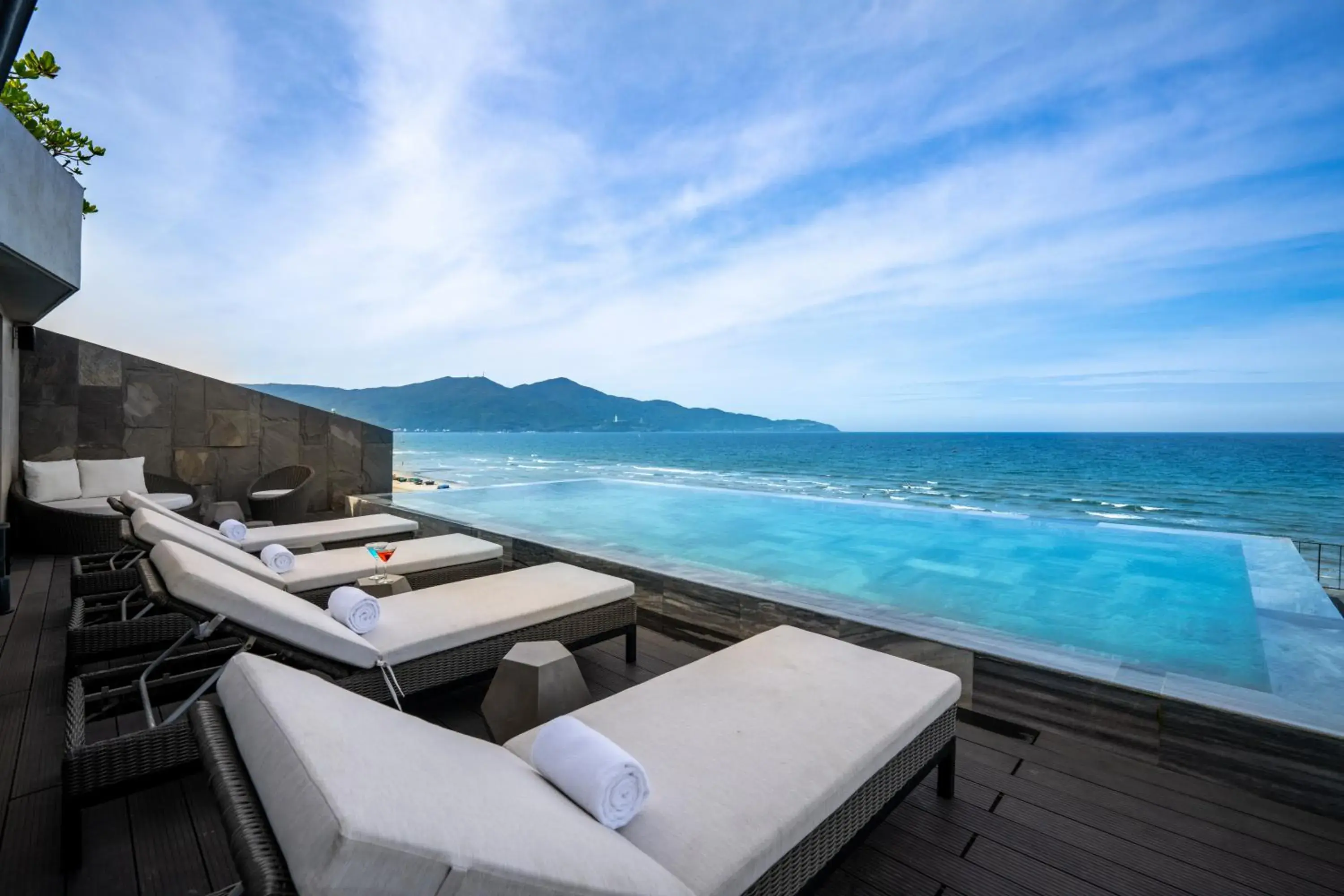 M SUITE Danang Beach M SUITE Danang Beach