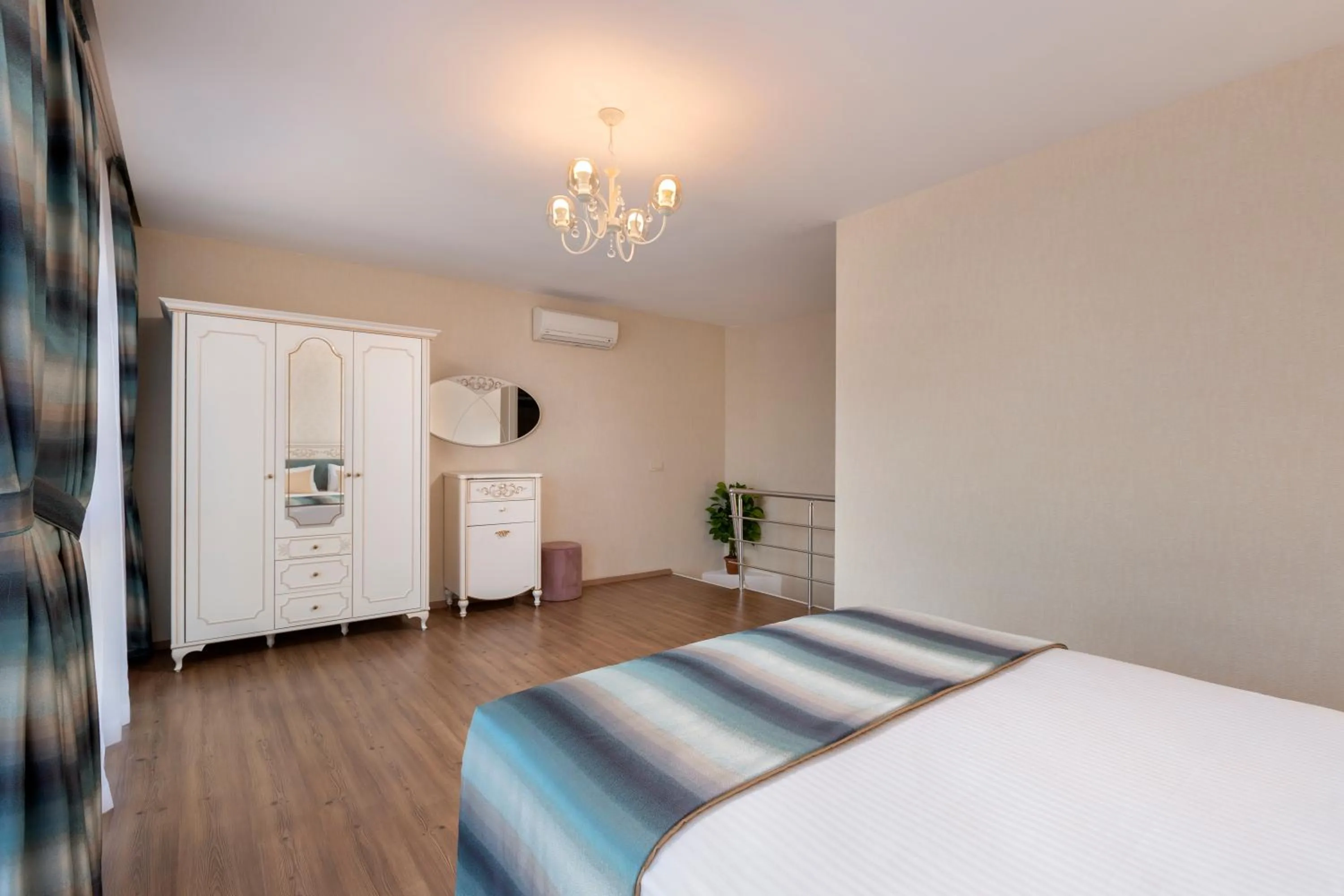 Bed in Onix Apart Hotel