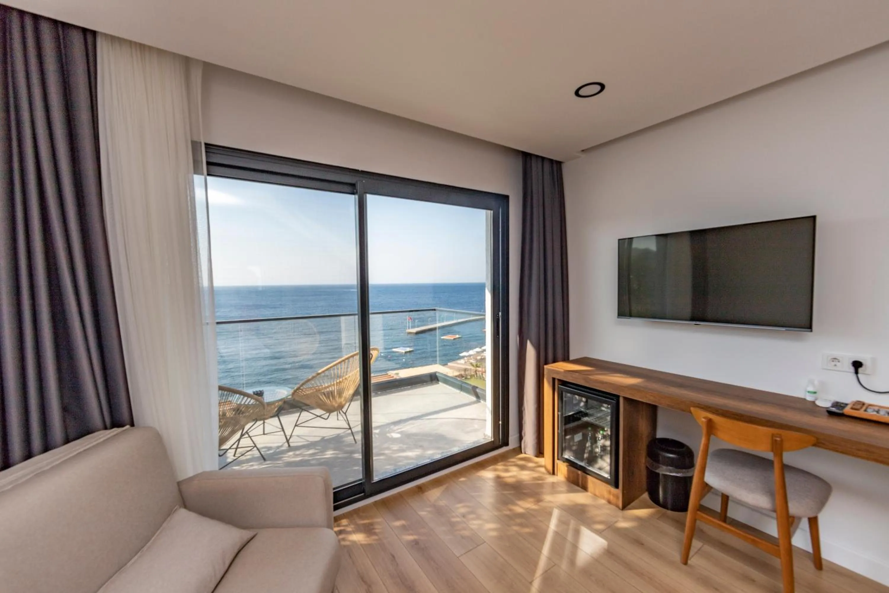 Balcony/Terrace, Seating Area in niXie Hotel & Beach - Adult Only