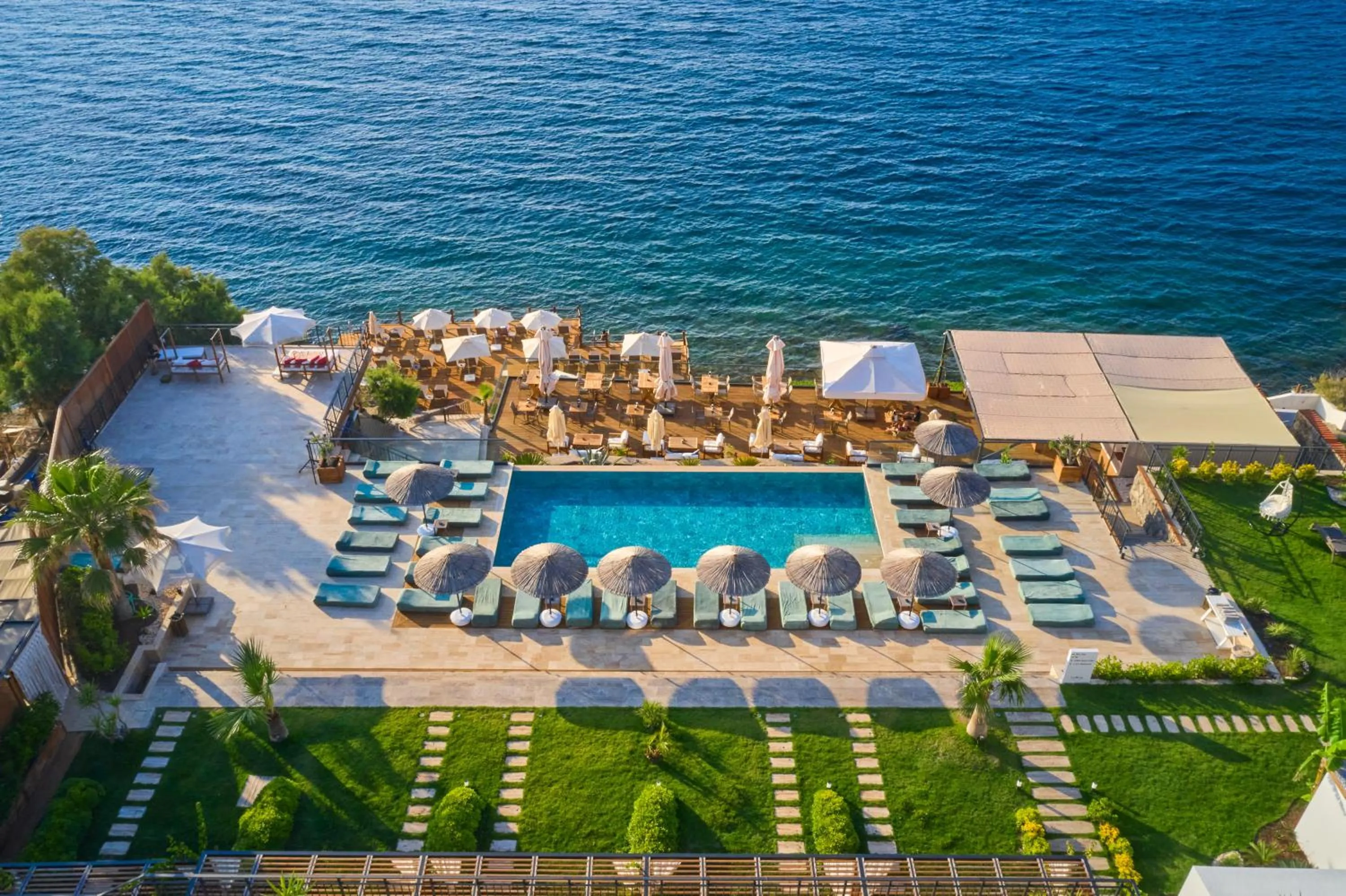 Restaurant/places to eat, Bird's-eye View in niXie Hotel & Beach - Adult Only