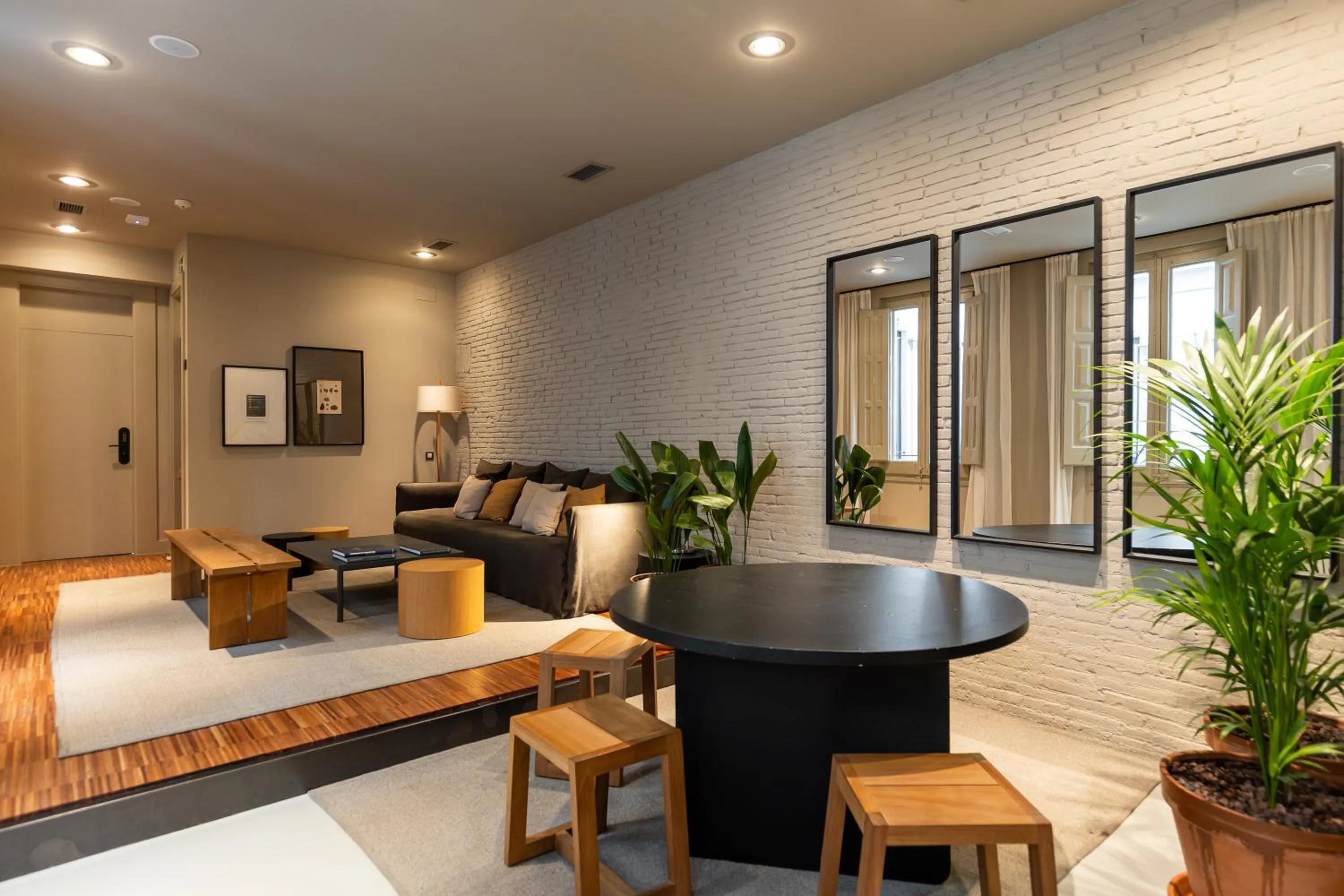 Seating area in Colectia Stays Pau Claris