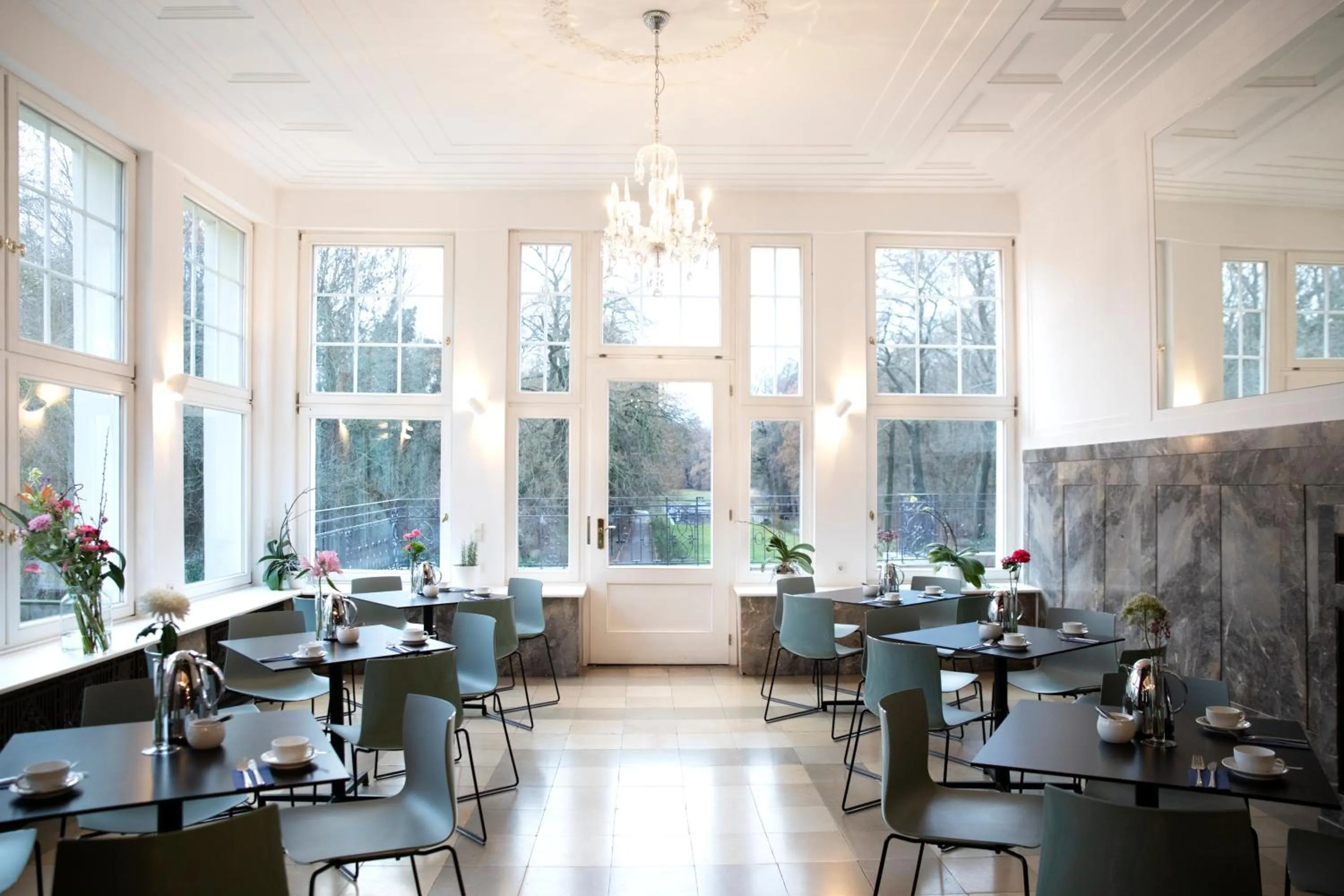Restaurant/places to eat in Hotel Schloss Teutschenthal
