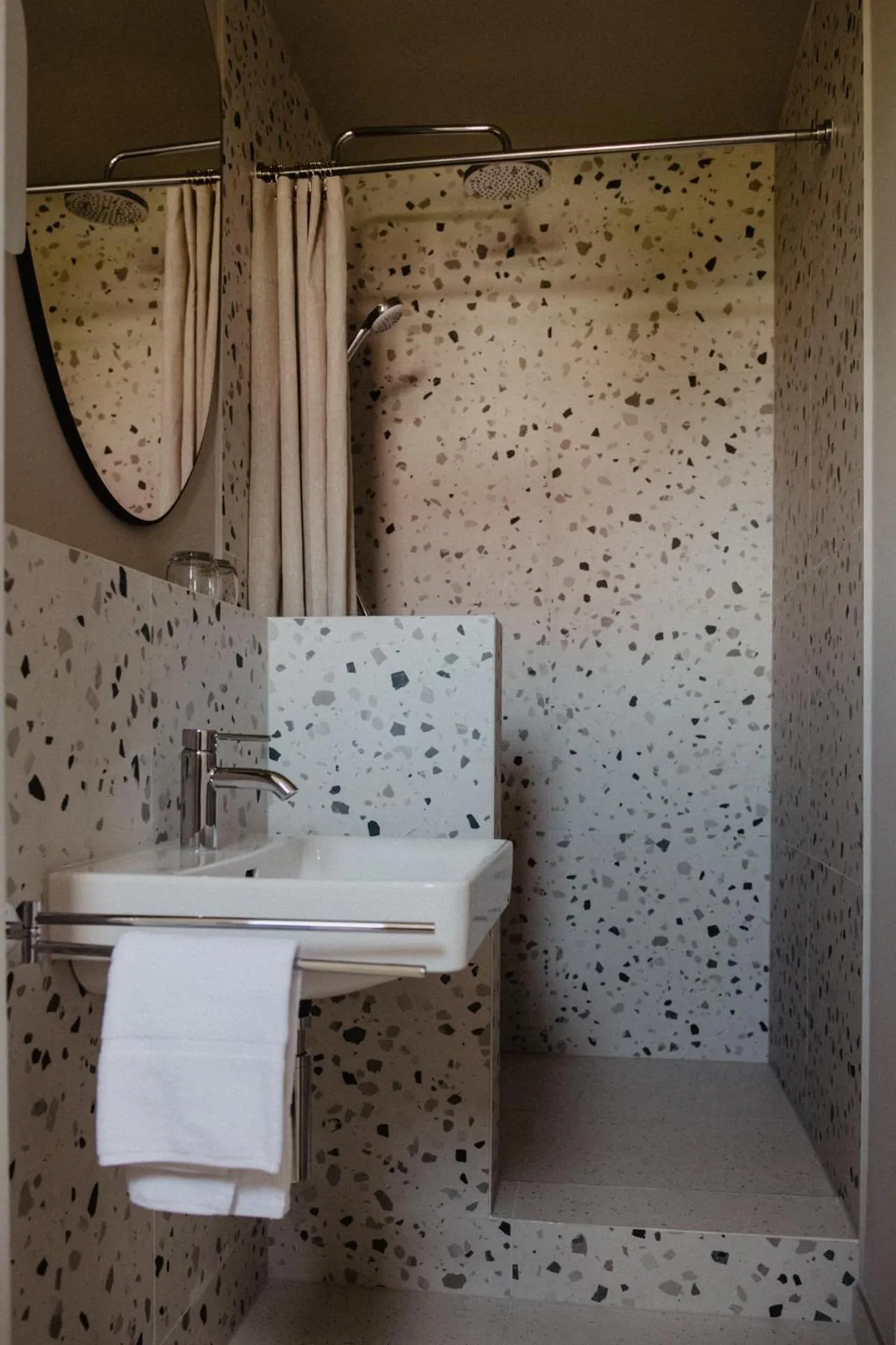 Bathroom in Hotel Schloss Teutschenthal