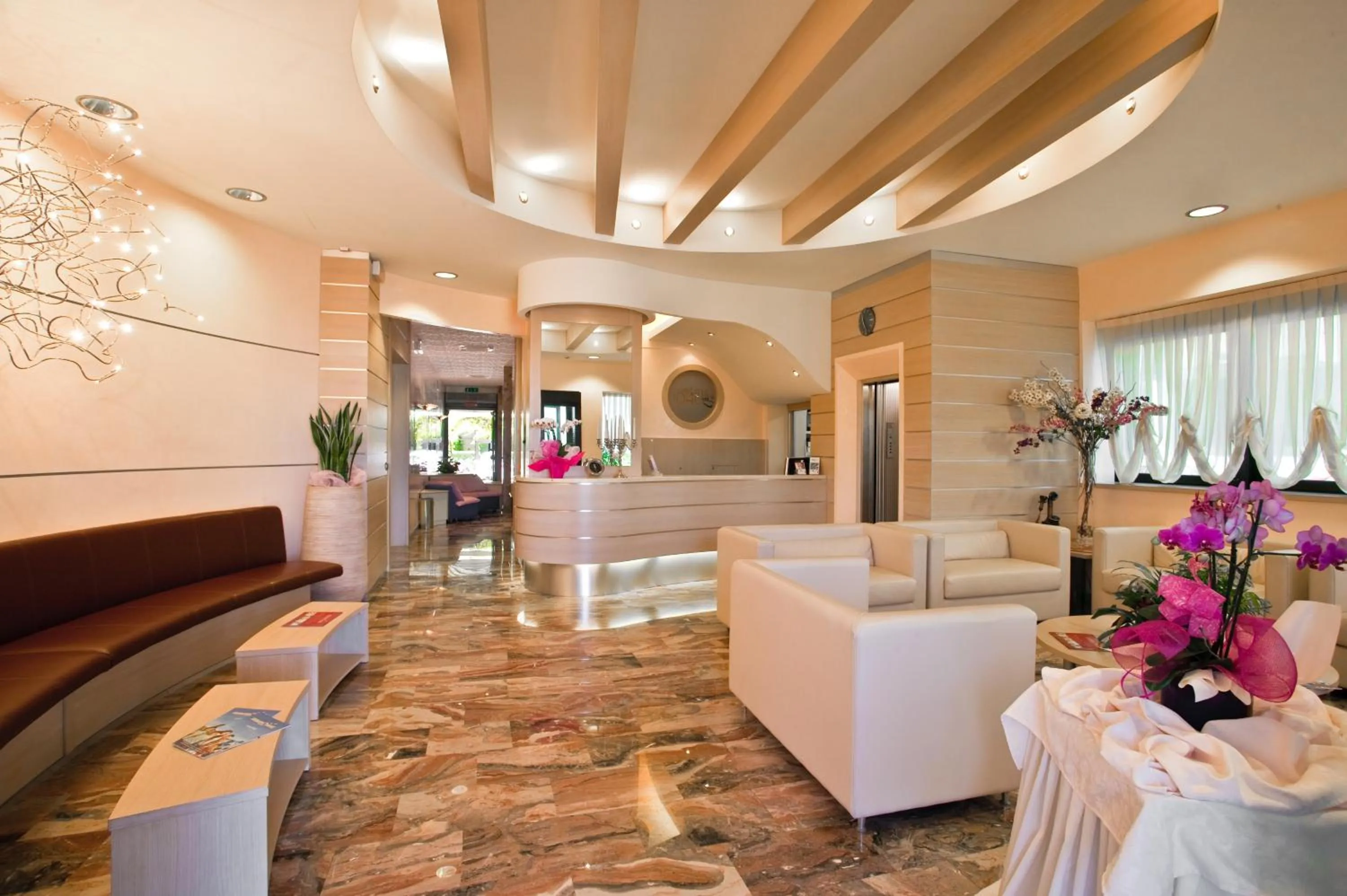 Lobby or reception in Hotel Ida