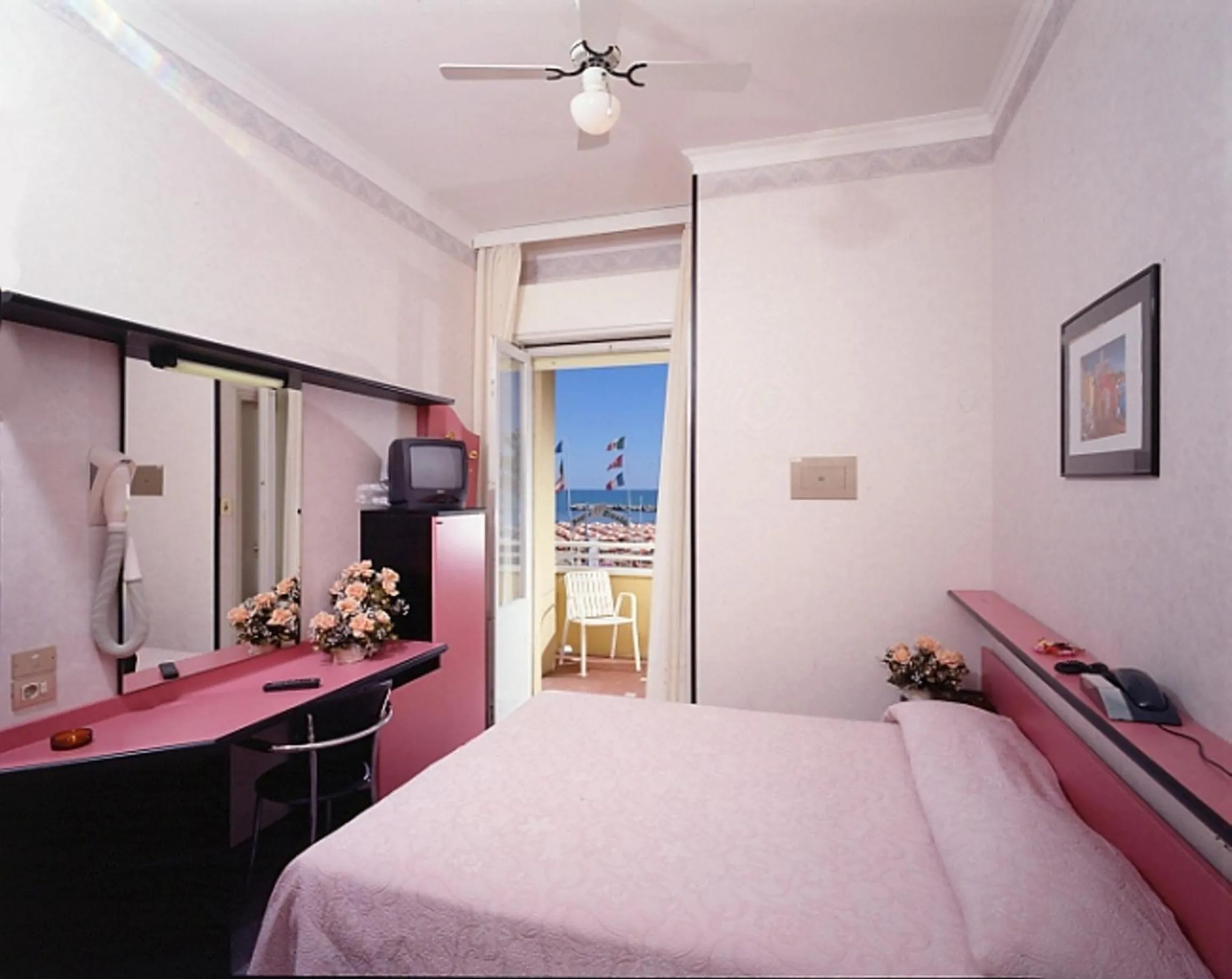Photo of the whole room, Bed in Hotel Ida