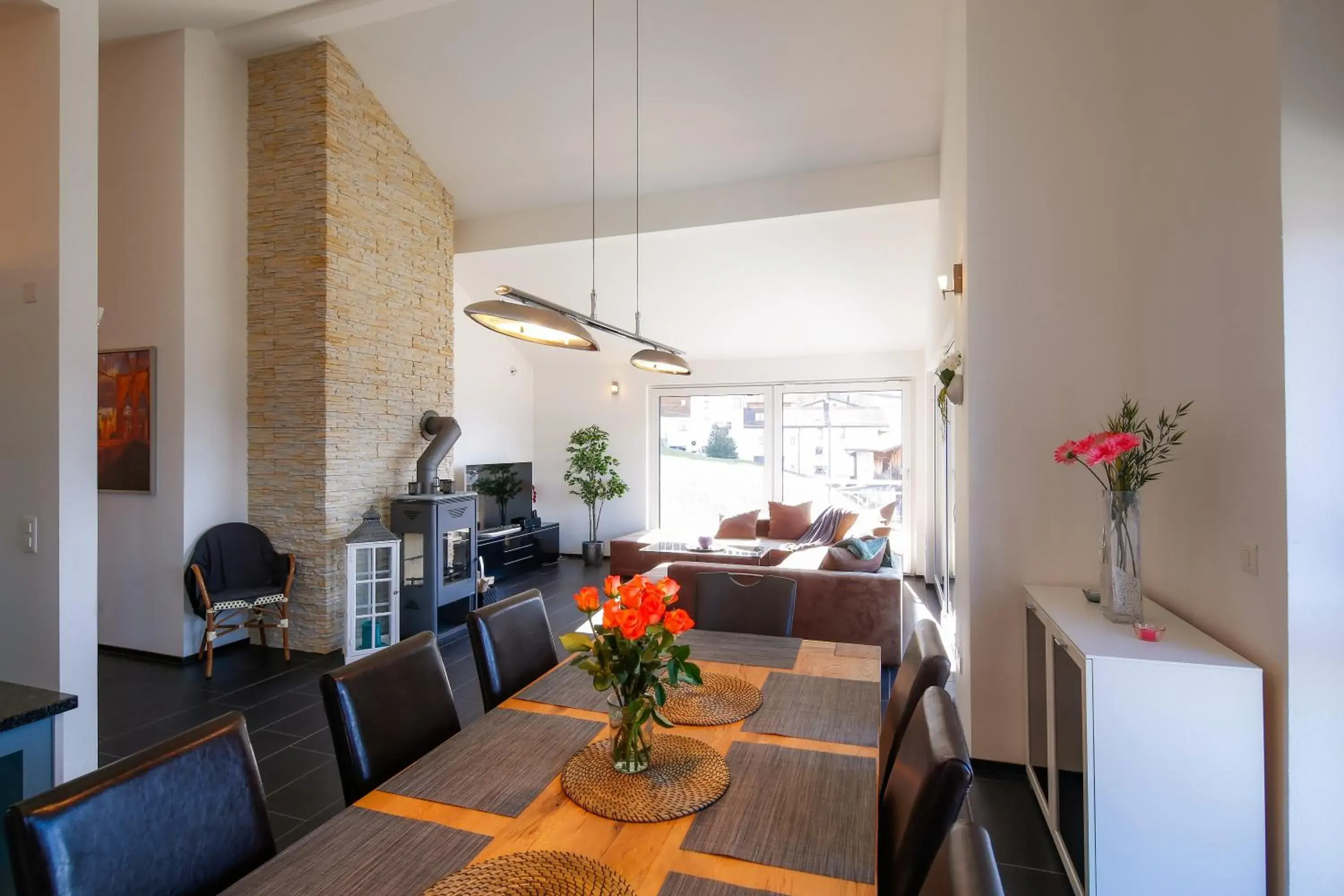 Modern and cosy 5 rooms penthouse with stunning view Modern and cosy 5 rooms penthouse with stunning view