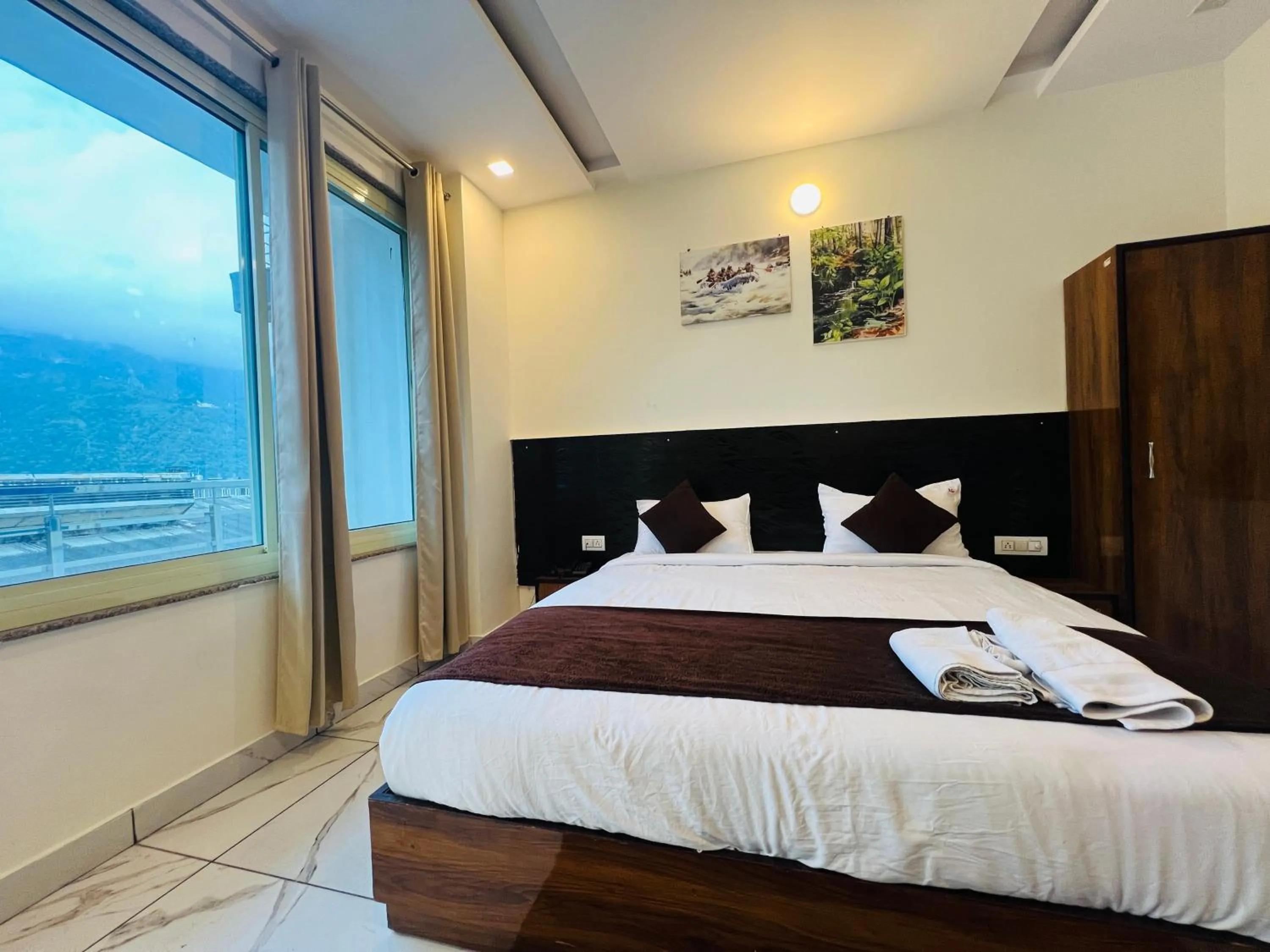 Bed in The Royal Galaxy