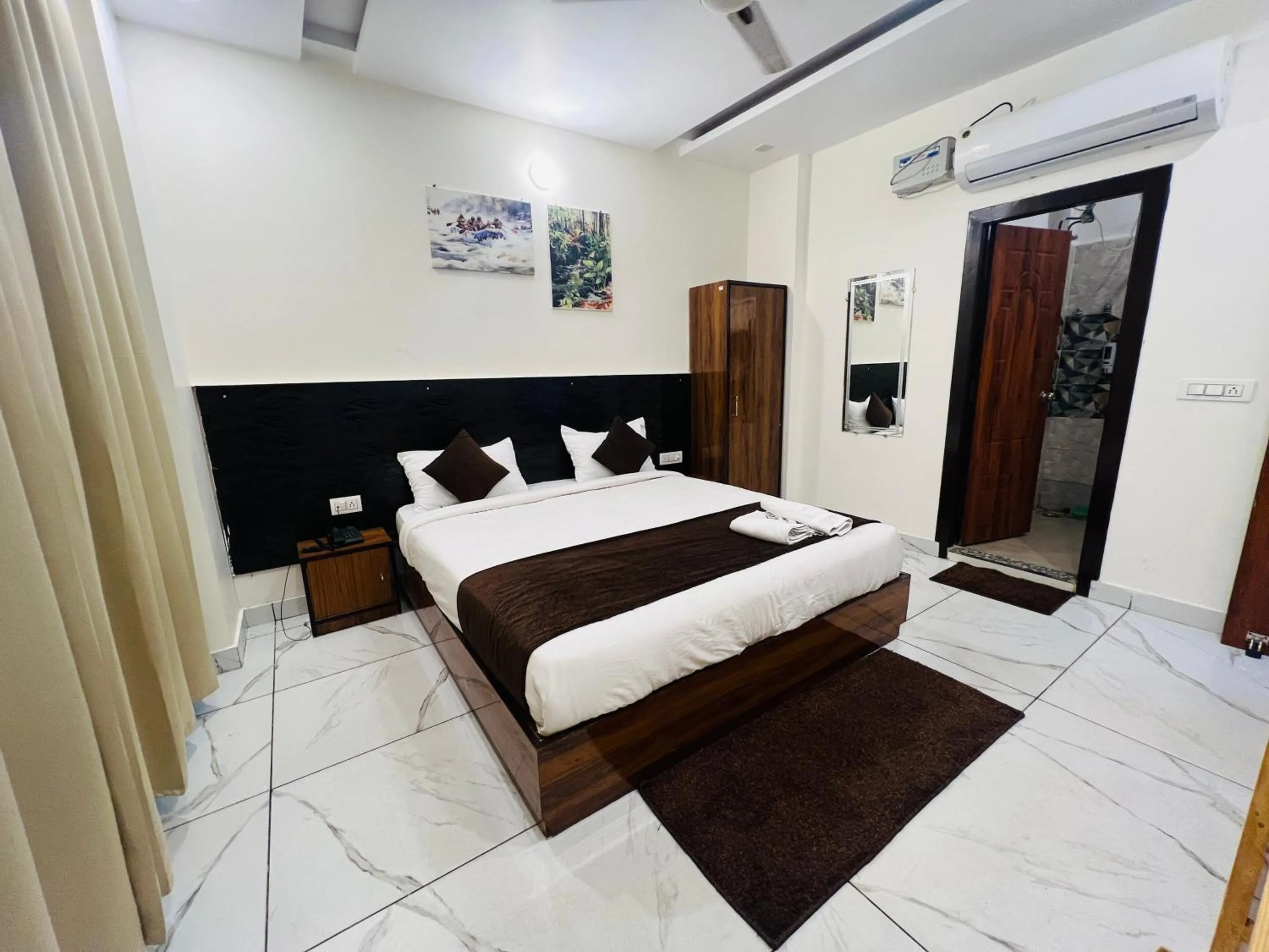 Bed in The Royal Galaxy