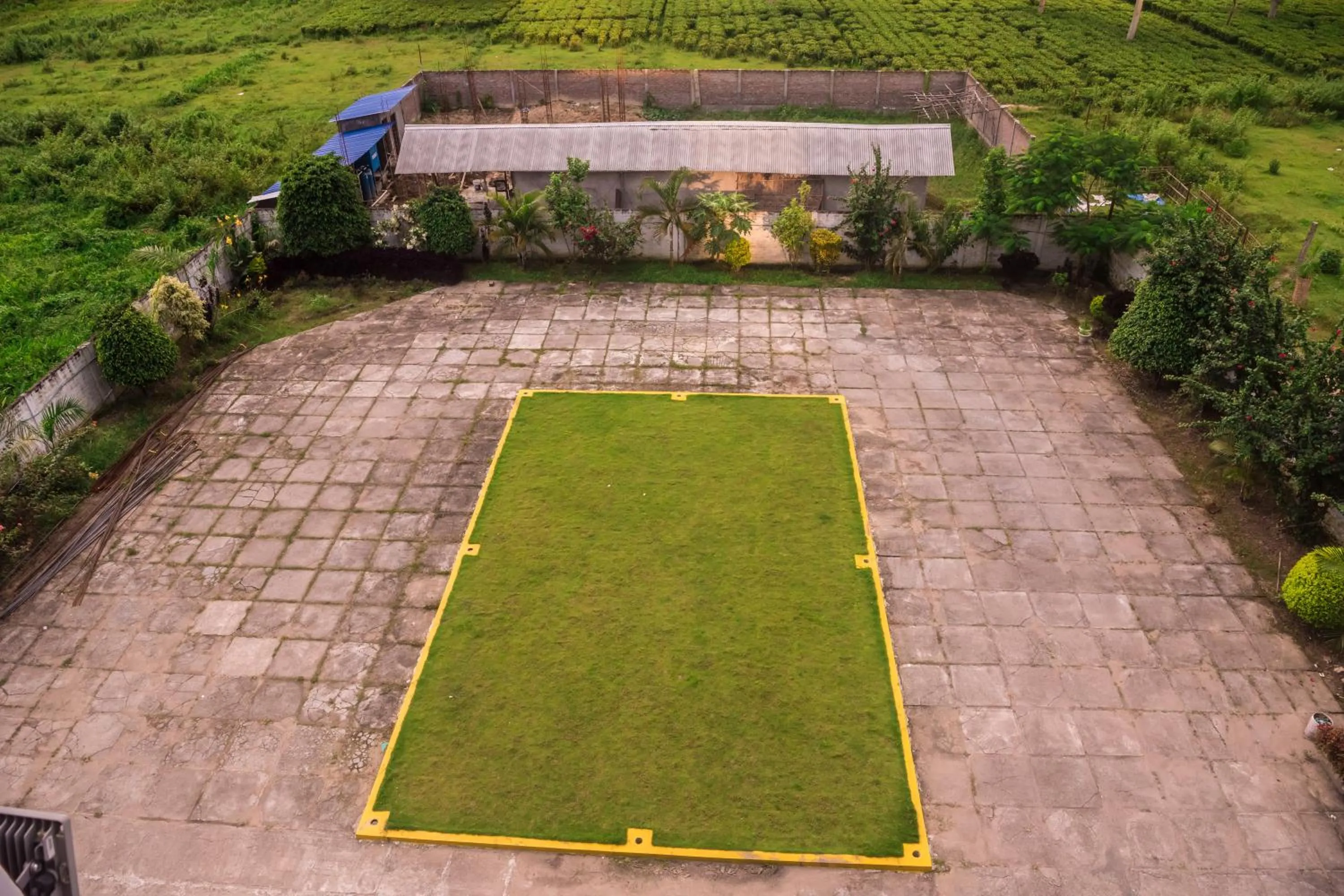 Garden in Hotel Aatreyee