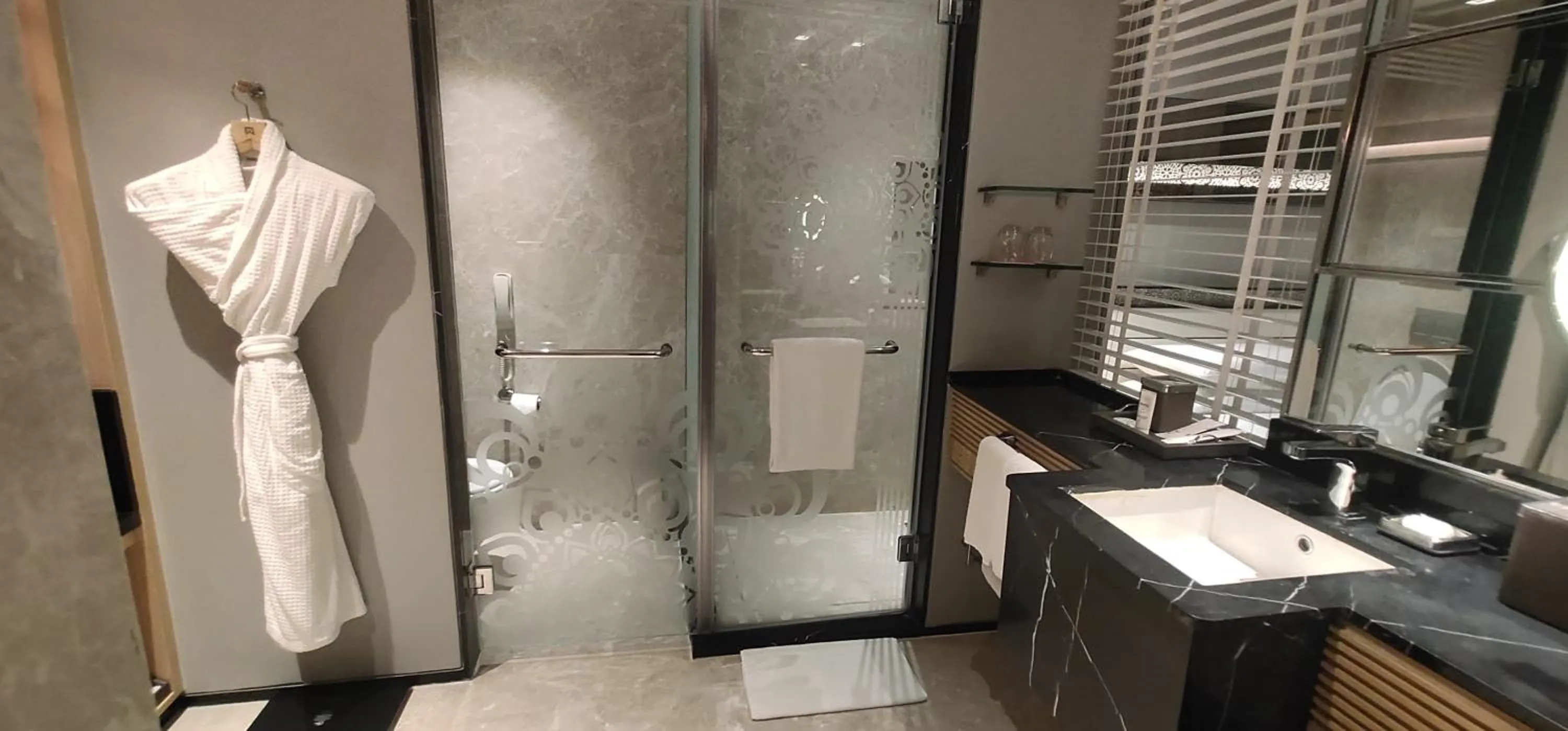 Shower in Welcomhotel by ITC Hotels, Bhubaneswar