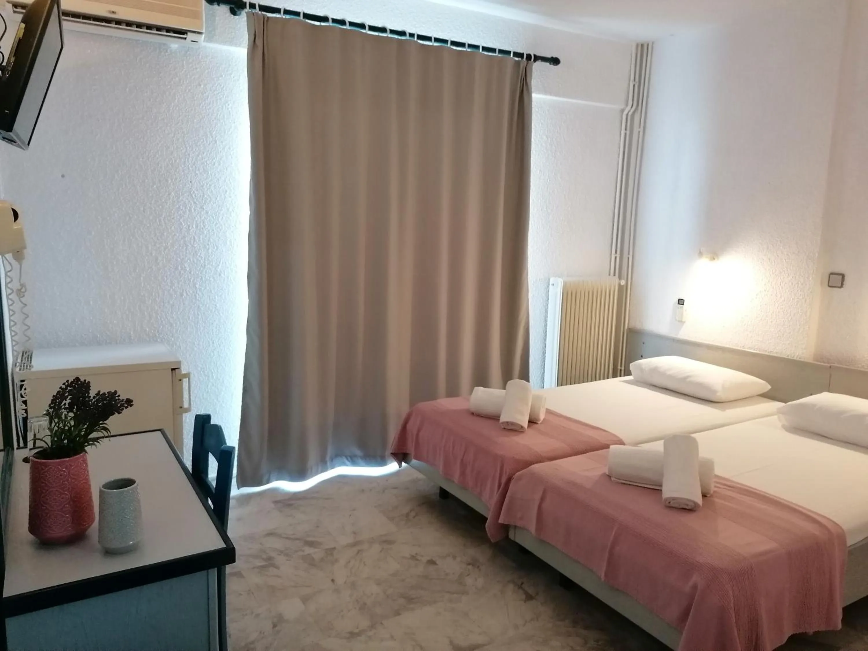 Bed in PIERIA MARE