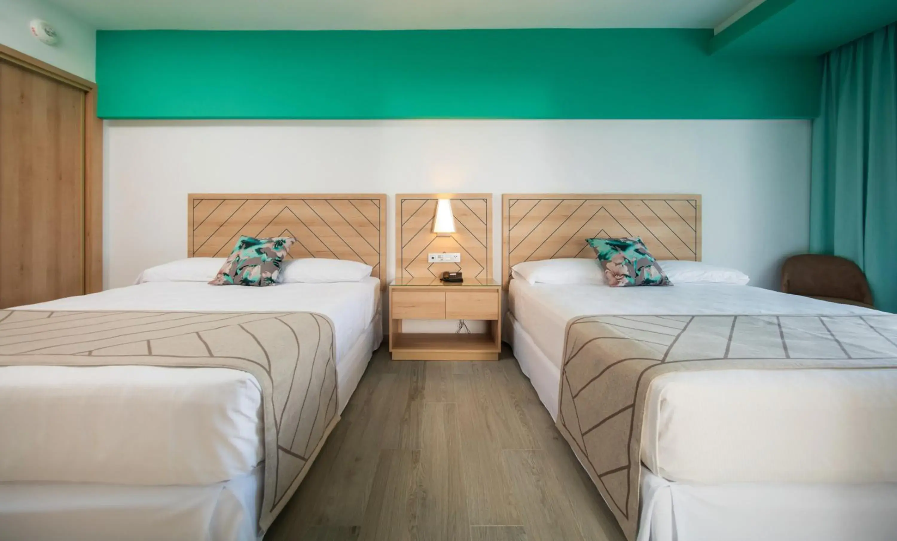 Bed in Riu Ocho Rios - All Inclusive Bed in Riu Ocho Rios - All Inclusive