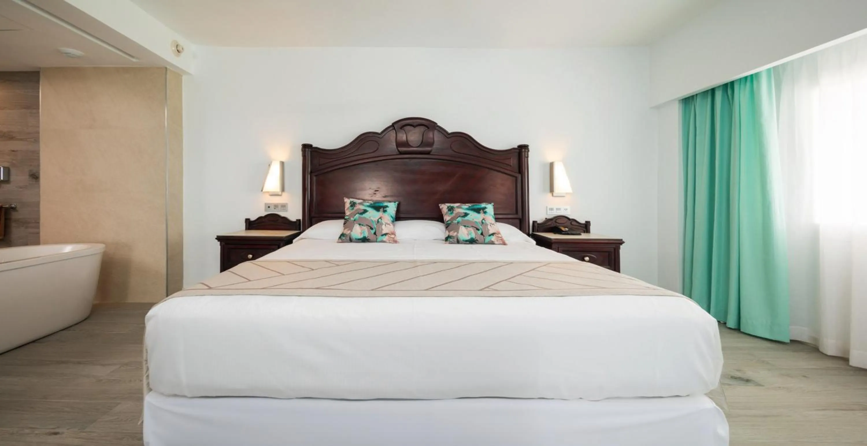 Bed in Riu Ocho Rios - All Inclusive