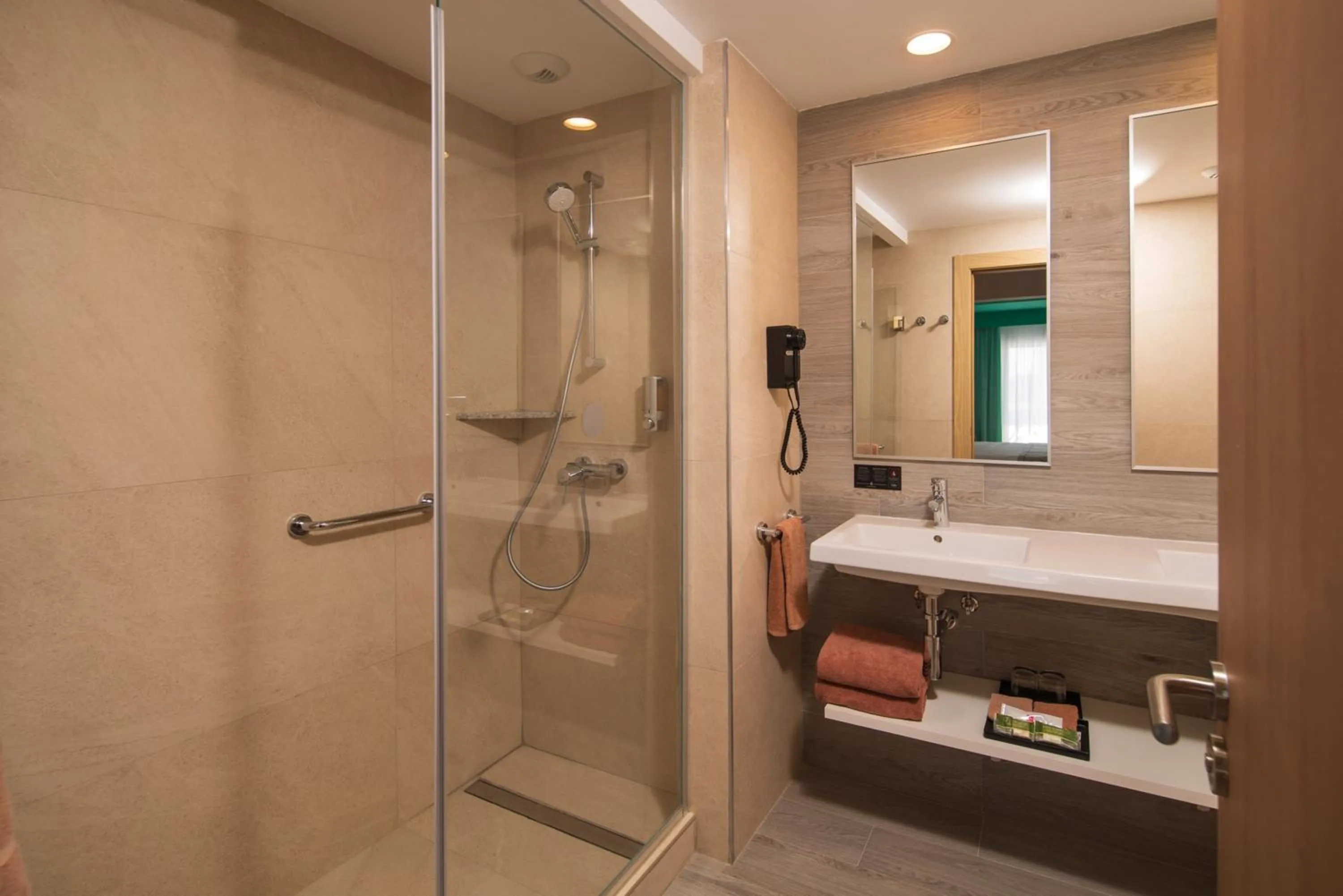 Shower in Riu Ocho Rios - All Inclusive