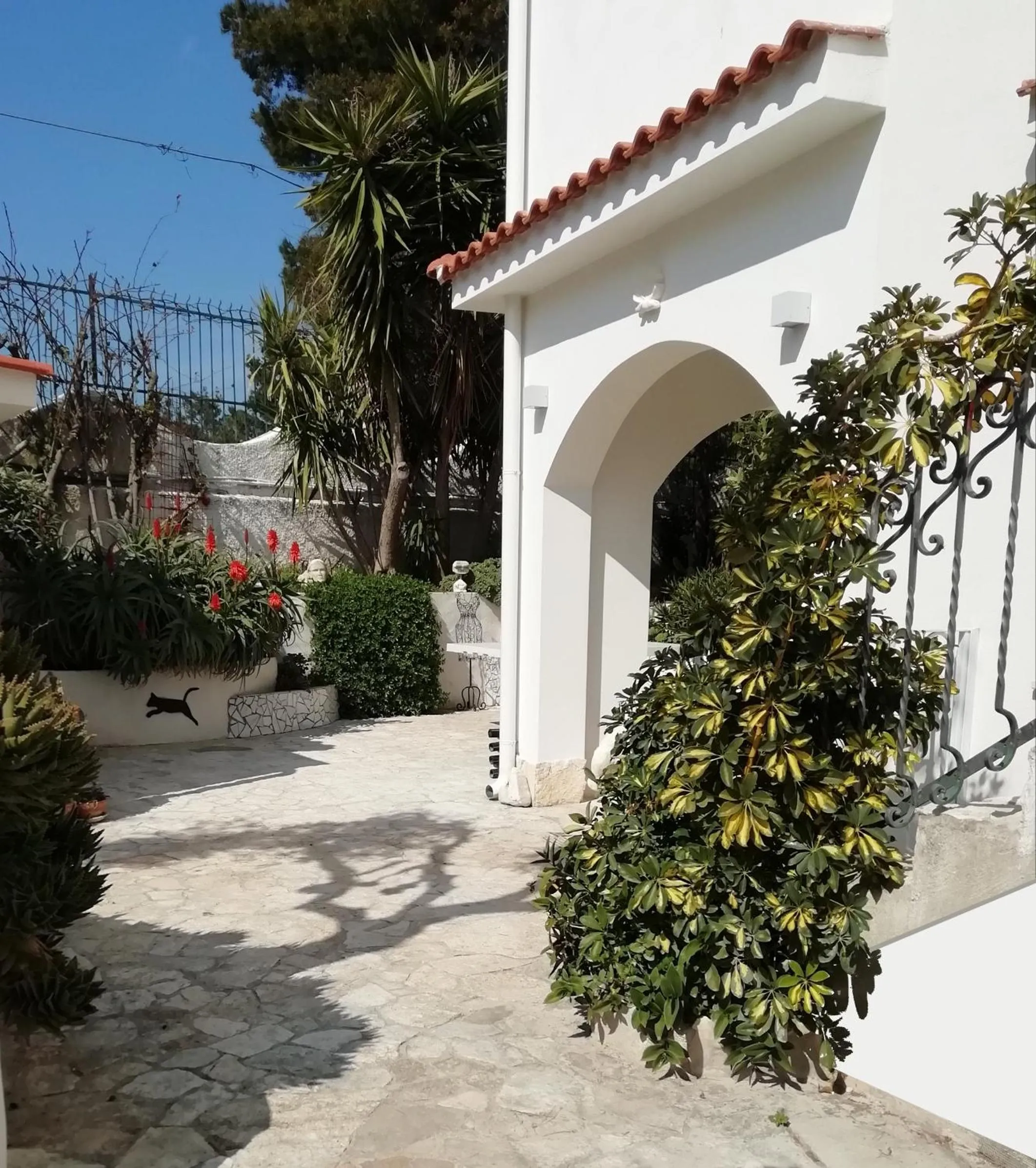 Facade/entrance in B&B L'Altare Bianco