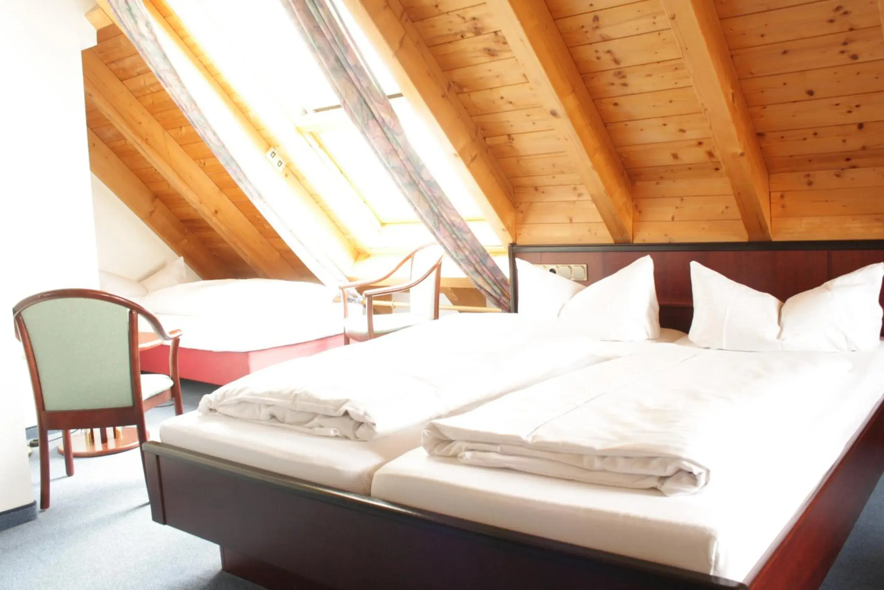 Triple Room - single occupancy in Hotel Waldhorn Triple Room - single occupancy in Hotel Waldhorn