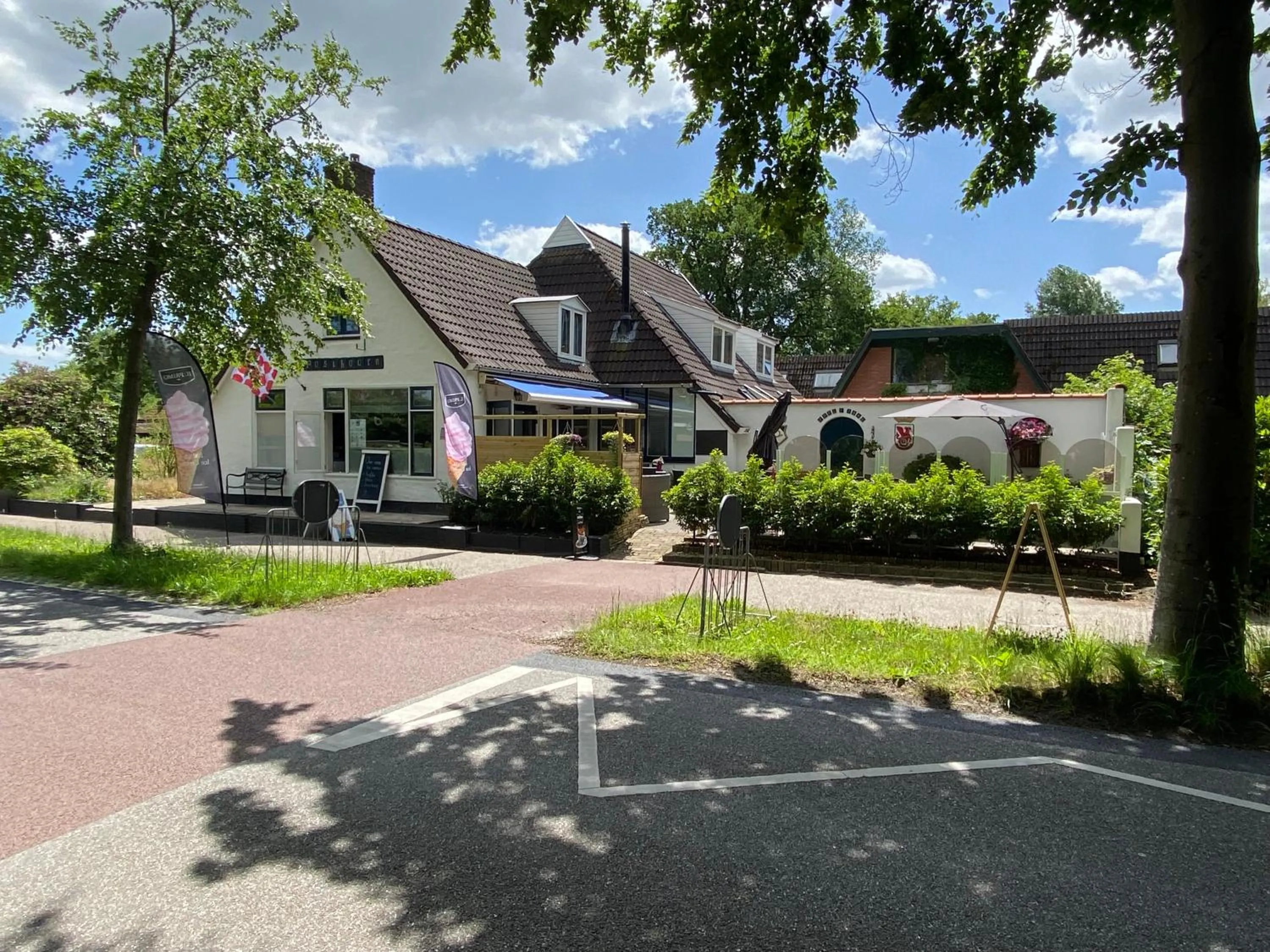 Property building in De Posthoorn