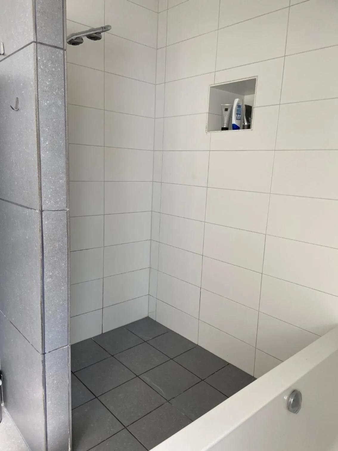 Shower in De Posthoorn