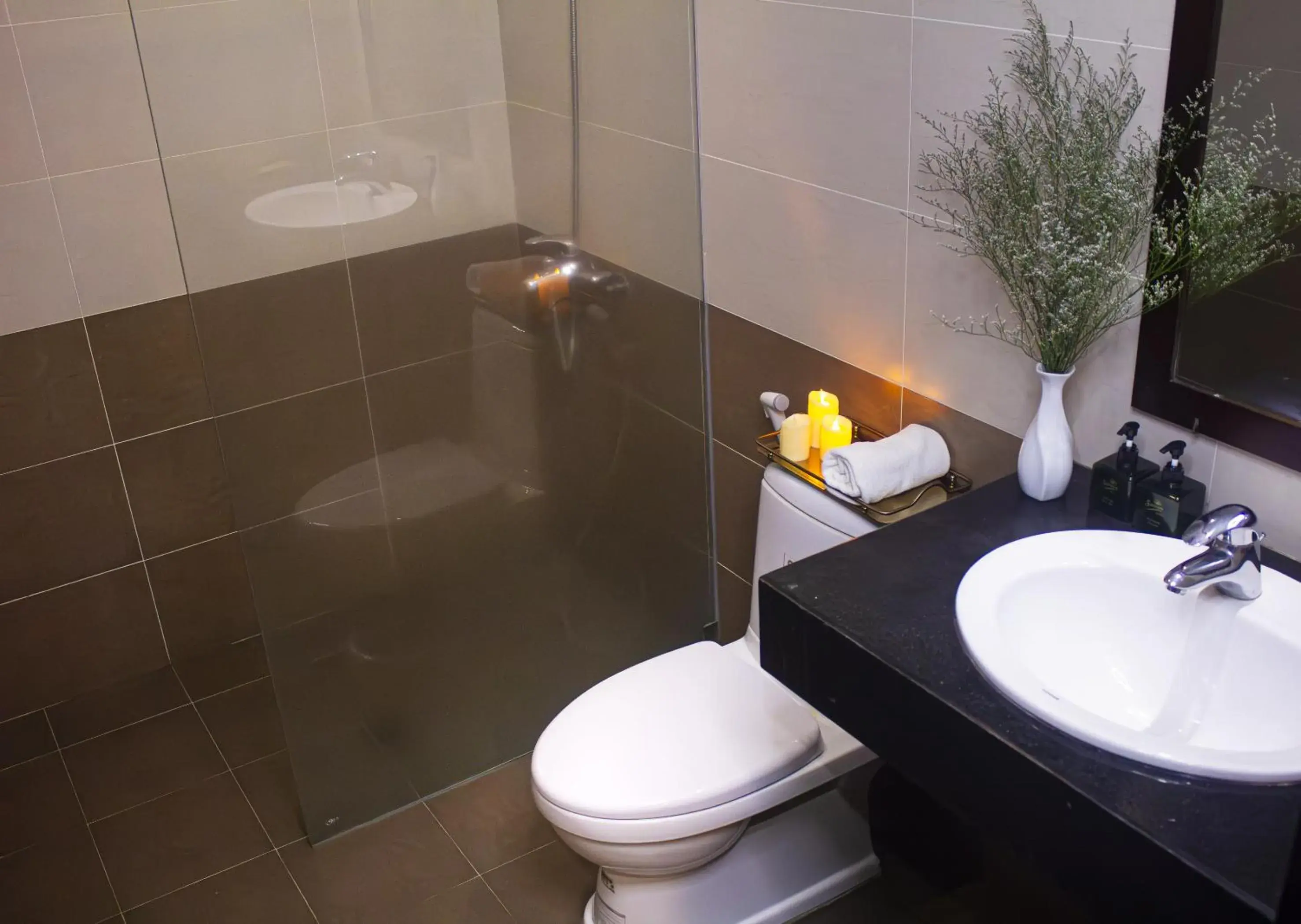 Shower in Sunview Beach Hotel Danang Shower in Sunview Beach Hotel Danang