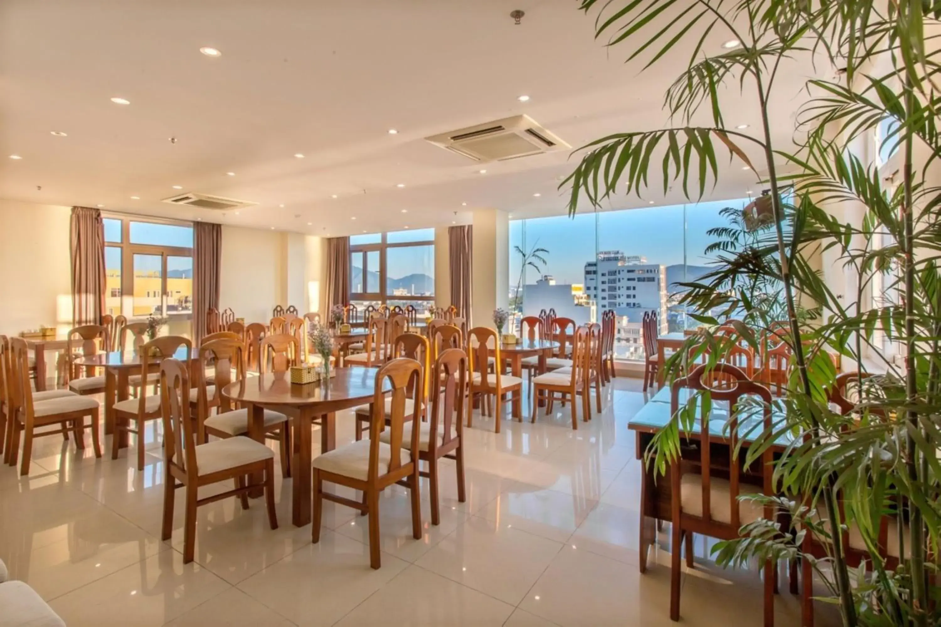 Restaurant/places to eat in Sunview Beach Hotel Danang Restaurant/places to eat in Sunview Beach Hotel Danang