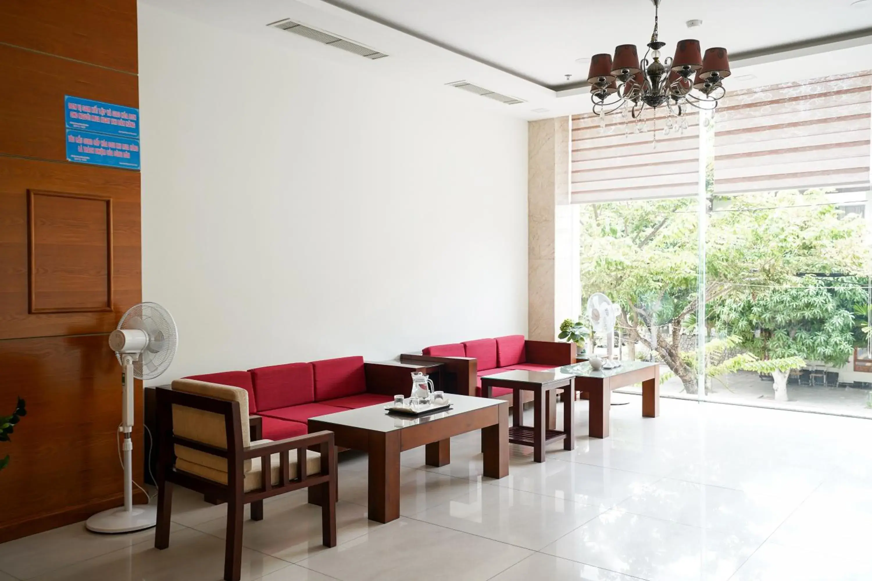 Communal lounge/ TV room in Sunview Beach Hotel Danang Communal lounge/ TV room in Sunview Beach Hotel Danang