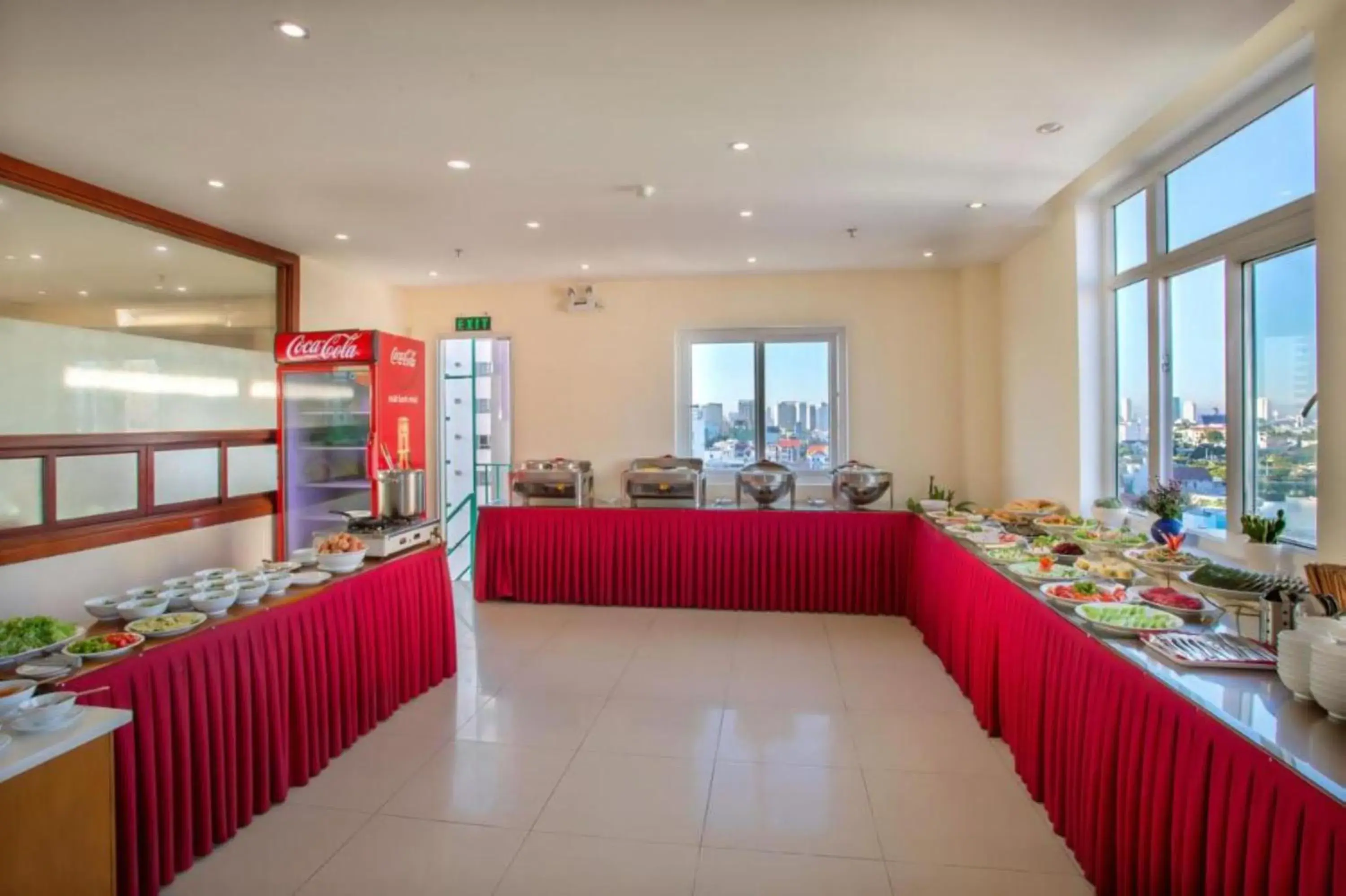 Restaurant/places to eat in Sunview Beach Hotel Danang Restaurant/places to eat in Sunview Beach Hotel Danang